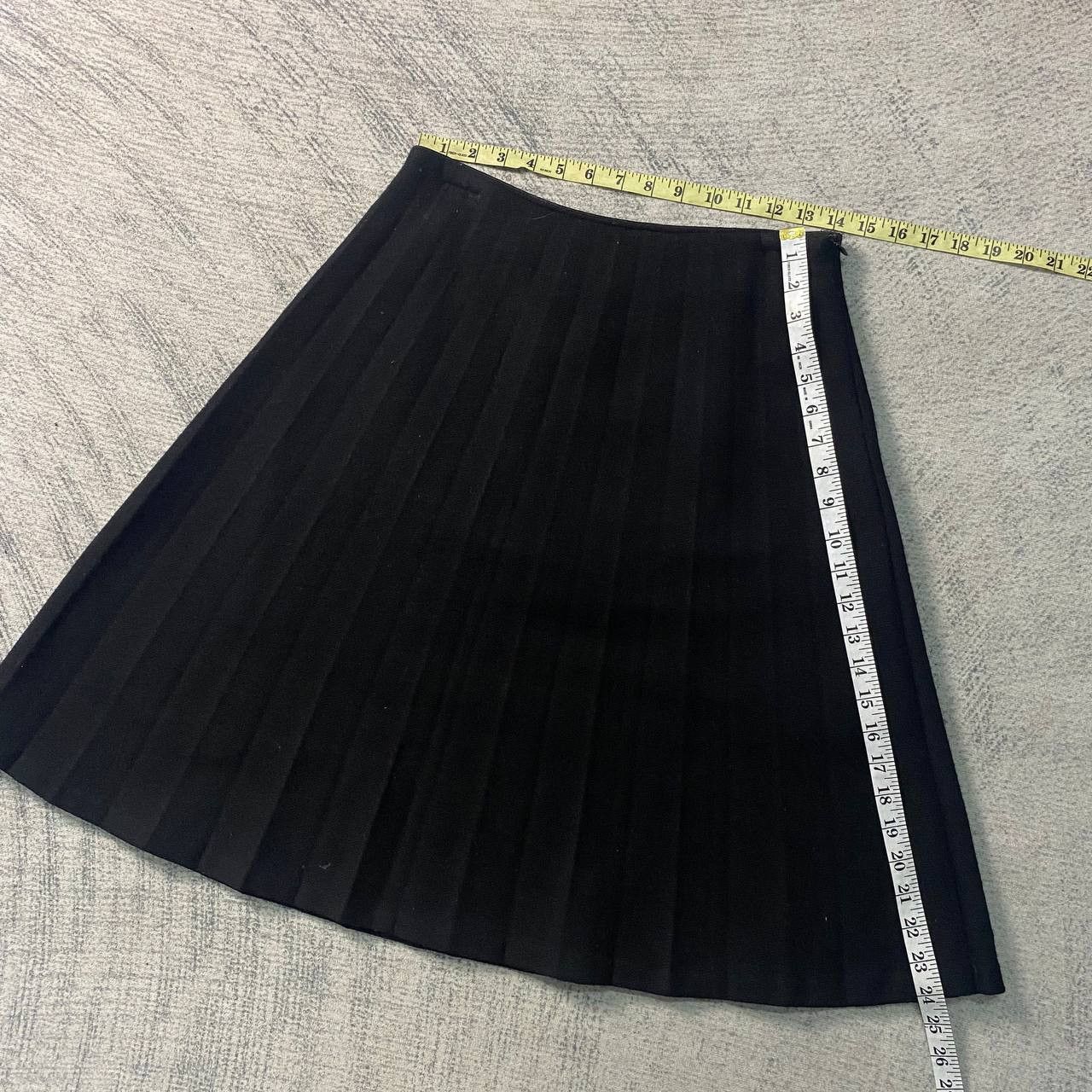 Dolce & Gabbana Dolce & Gabbana Pleated Skirt Size 28" / US 6 / IT 42 - 7 Thumbnail