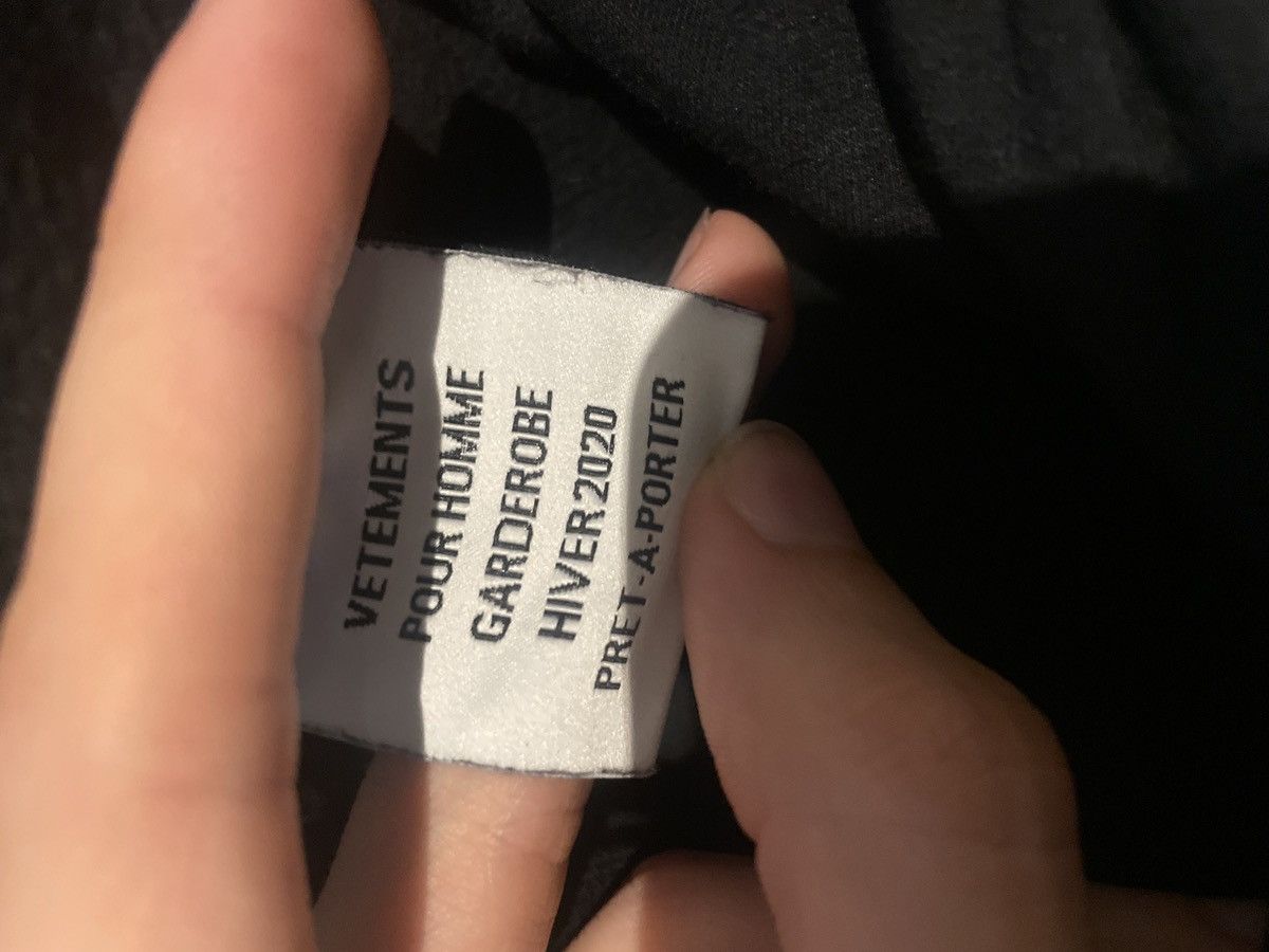 Vetements Vetements appliquéd masked hoodie Size US M / EU 48-50 / 2 - 4 Thumbnail
