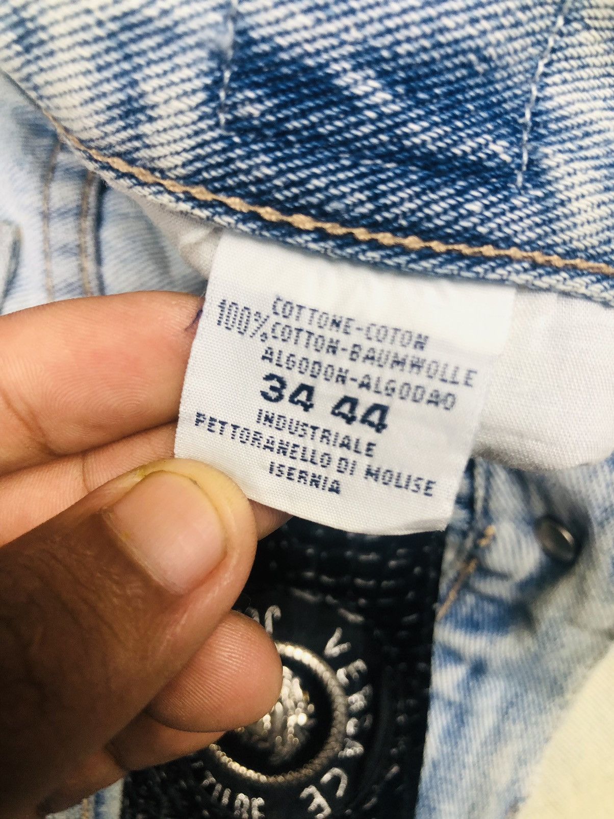 Versace 90s Versace Jeans Couture Straight Leg Denim Light Wash (38) Size US 34 / EU 50 - 13 Thumbnail
