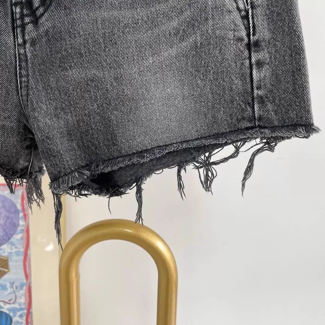Saint Laurent Paris Saint Laurent denim short 26 Size 26" / US 2 / IT 38 - 4 Thumbnail