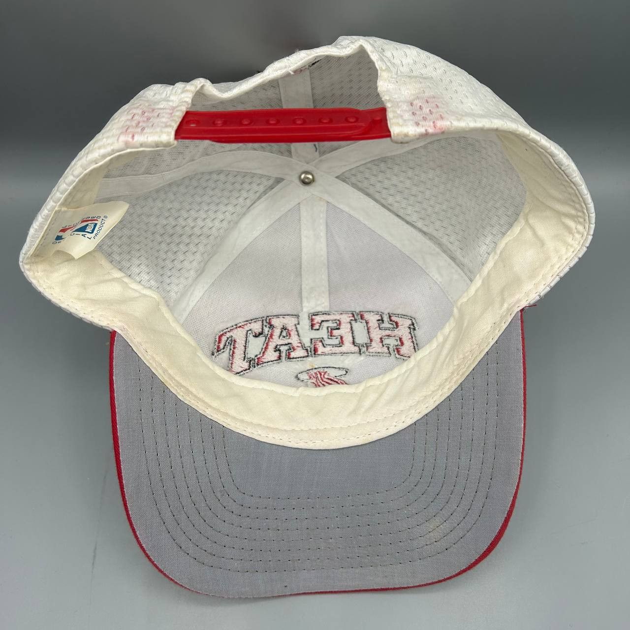 Drew Pearson Vintage Miami Heat Hat Men White Red NBA Snap Back Cap Size ONE SIZE - 2 Thumbnail