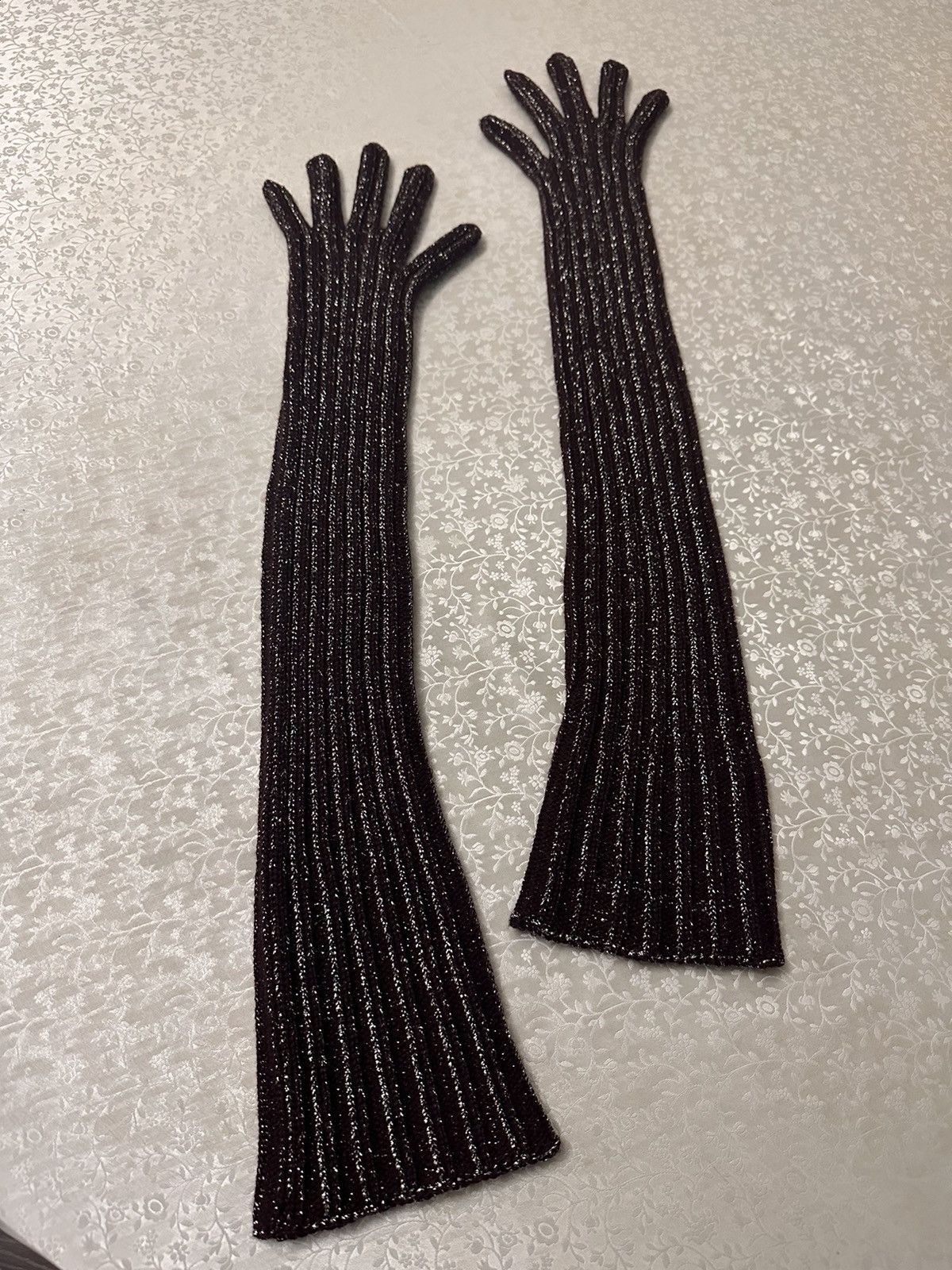2011 Prada Rare Knitted Contrast silver line Sleeves Gloves