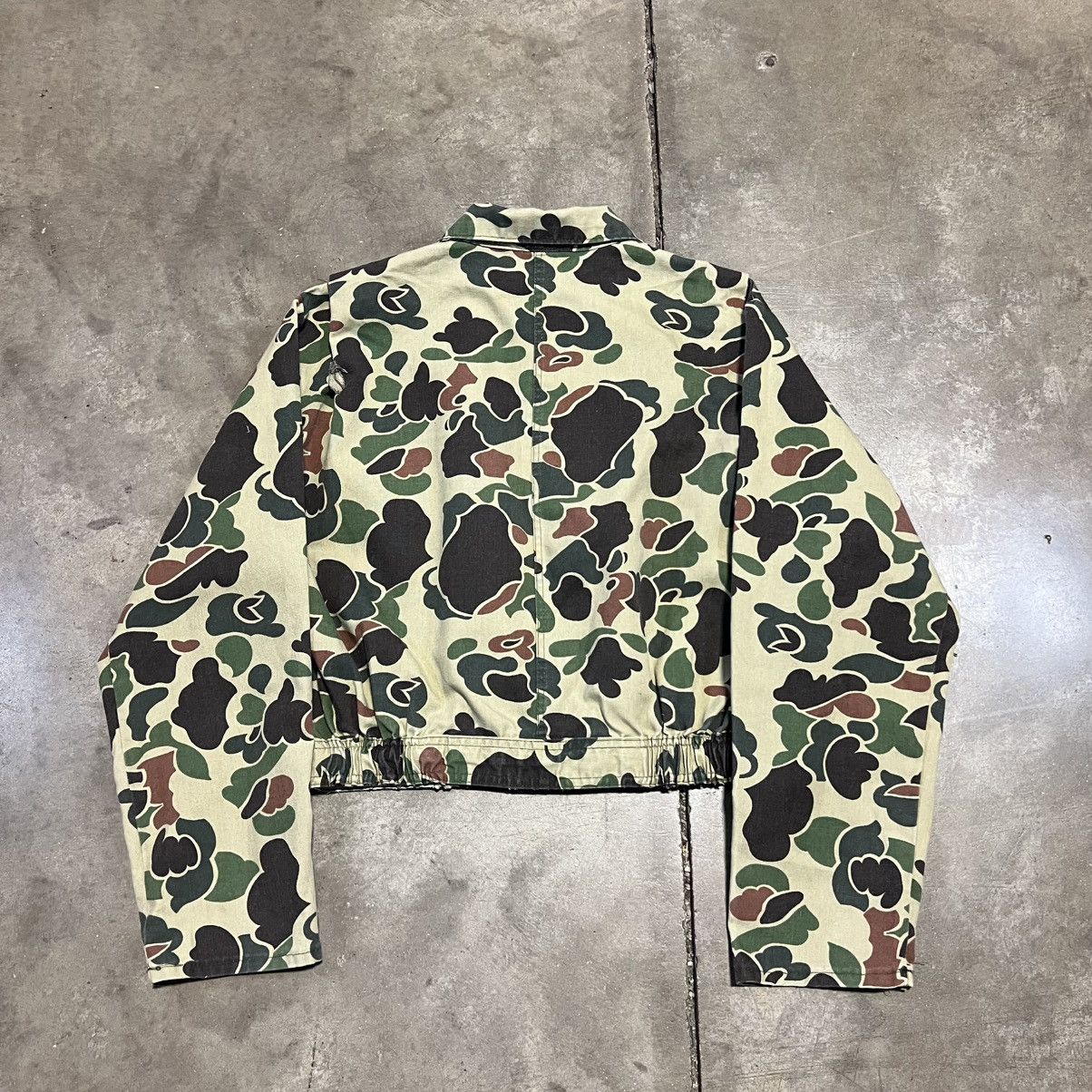 Vintage × Walls Vintage 90s Walls Camo Workwear Jacket Cropped Boxy USA Made Size US L / EU 52-54 / 3 - 8 Thumbnail