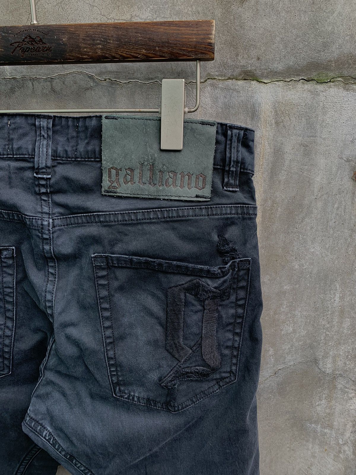 John Galliano Banana Cut Distressed Pants Size US 30 / EU 46 - 8 Thumbnail