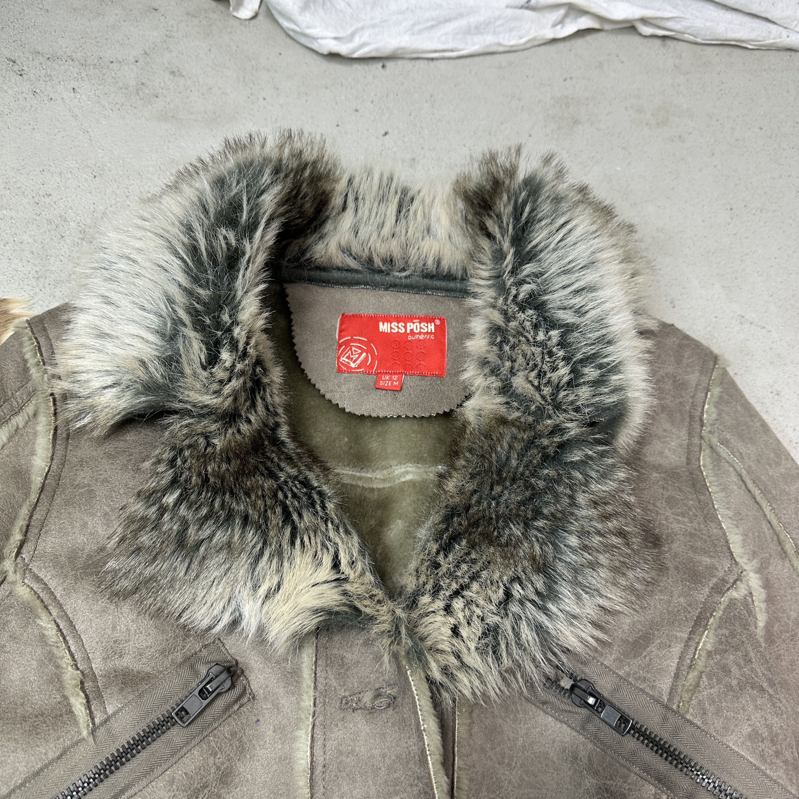 Vintage Vintage Old Money Button Up Faux Fur Winter Coat 00s Size M / US 6-8 / IT 42-44 - 3 Thumbnail