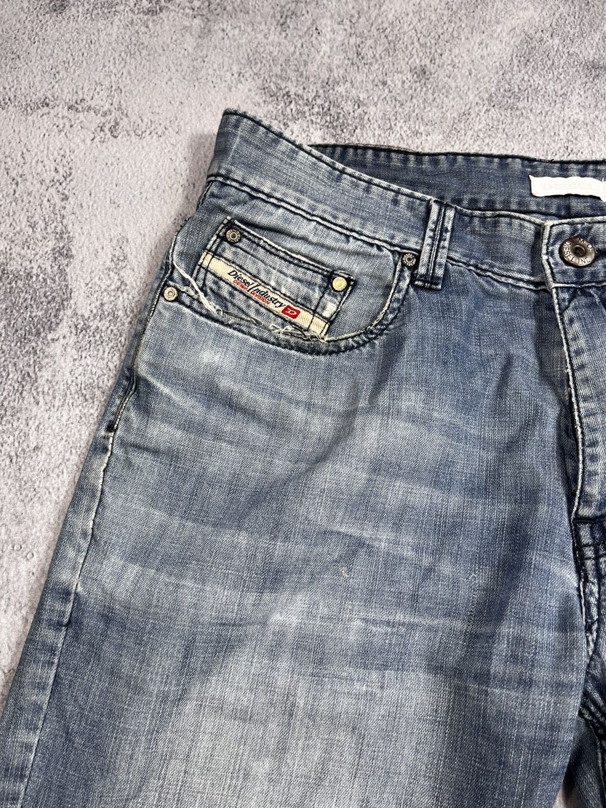 Diesel × Diesel Black Gold × Vintage Vintage Y2K Diesel faded Italy denim jeans streetwear 34 Size US 34 / EU 50 - 9 Thumbnail