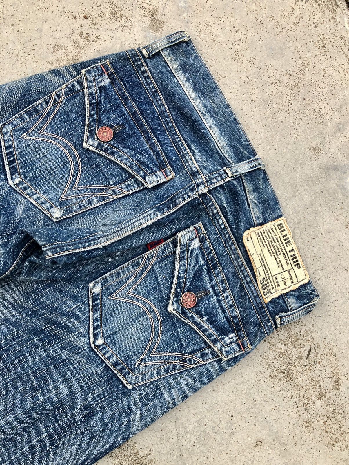 Edwin FLARED WASHED BLUE DENIM BY EDWIN JAPAN Size US 30 / EU 46 - 5 Thumbnail