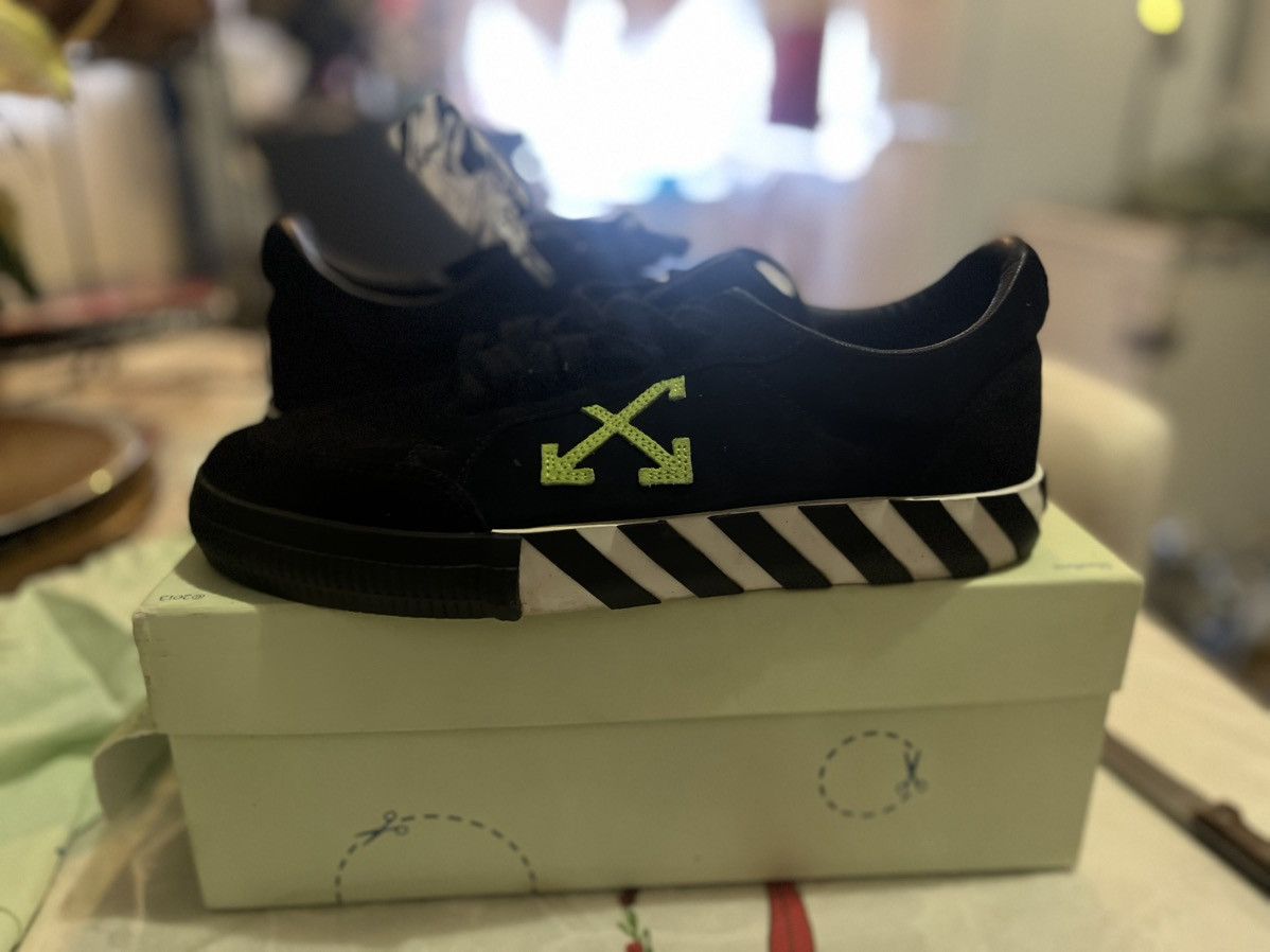 Off-White OFF-WHITE Vulc Low Black/Green SS21 Size US 10 / EU 43 - 1 Thumbnail