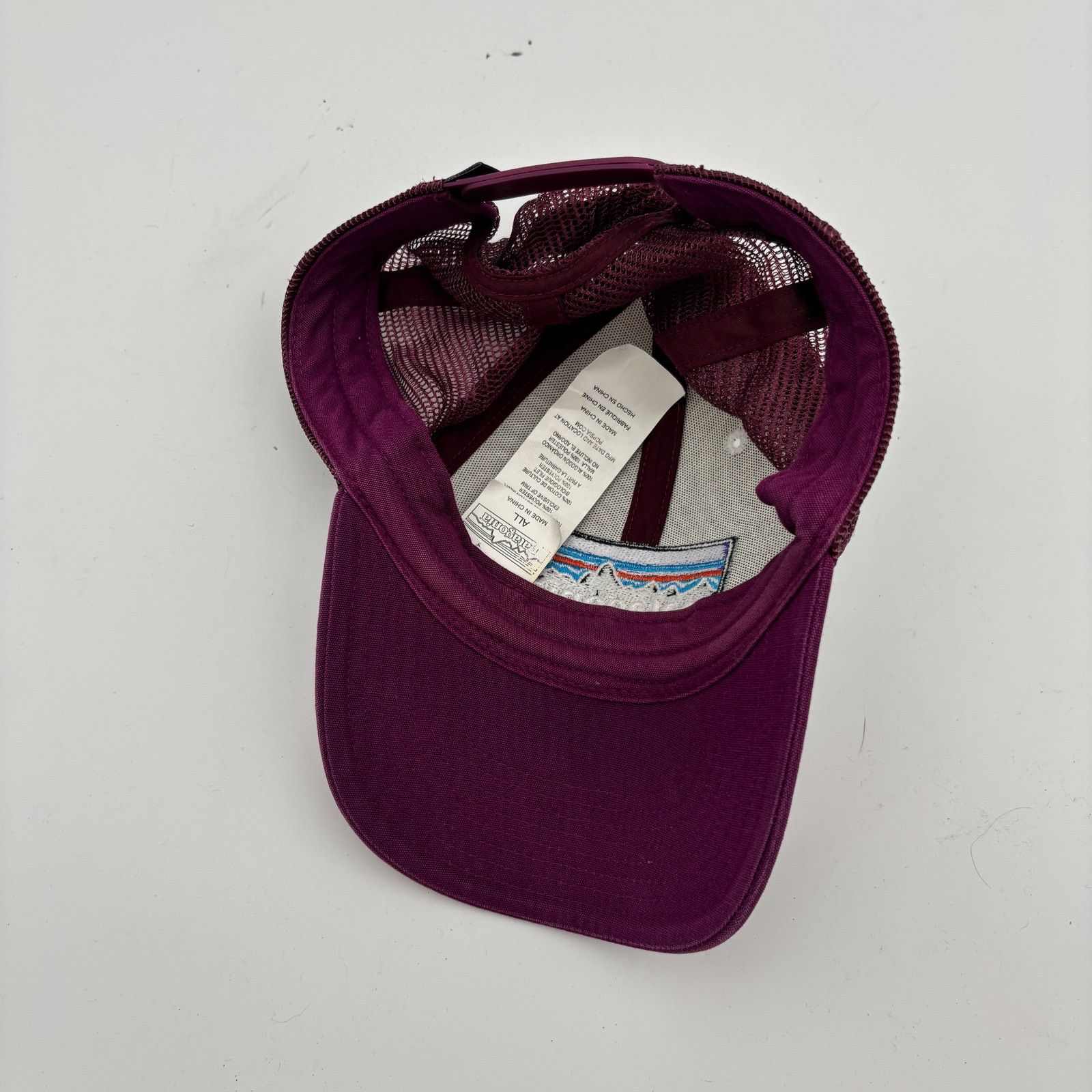 Patagonia Patagonia P-6 Logo LoPro Mesh Trucker Hat Snapback Gorpcore Size ONE SIZE - 7 Thumbnail