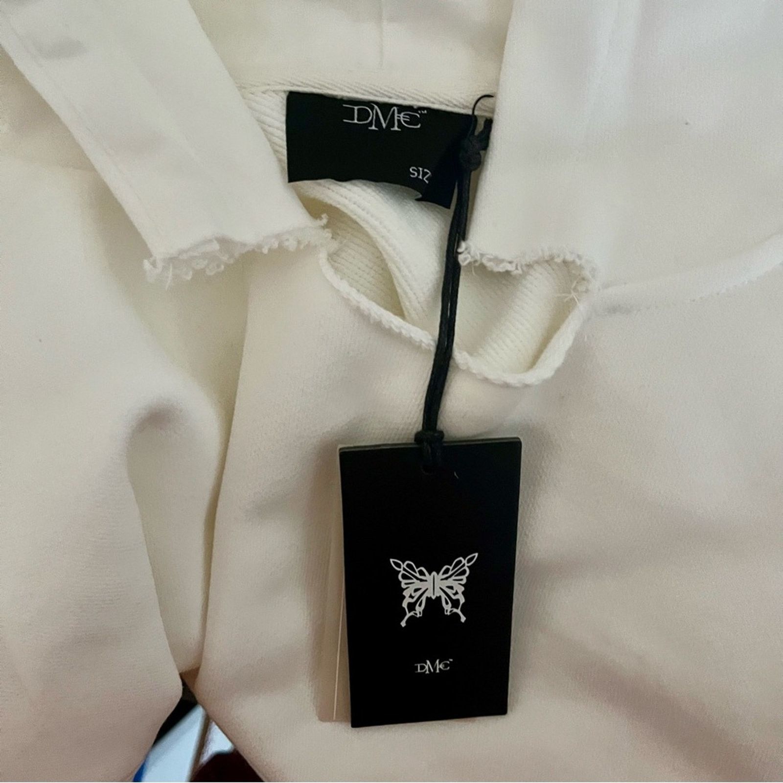 DISCOVERED Women's White Heavyweight Hoodie Butterfly DMCkal Fashion Size M / US 6-8 / IT 42-44 - 5 Thumbnail