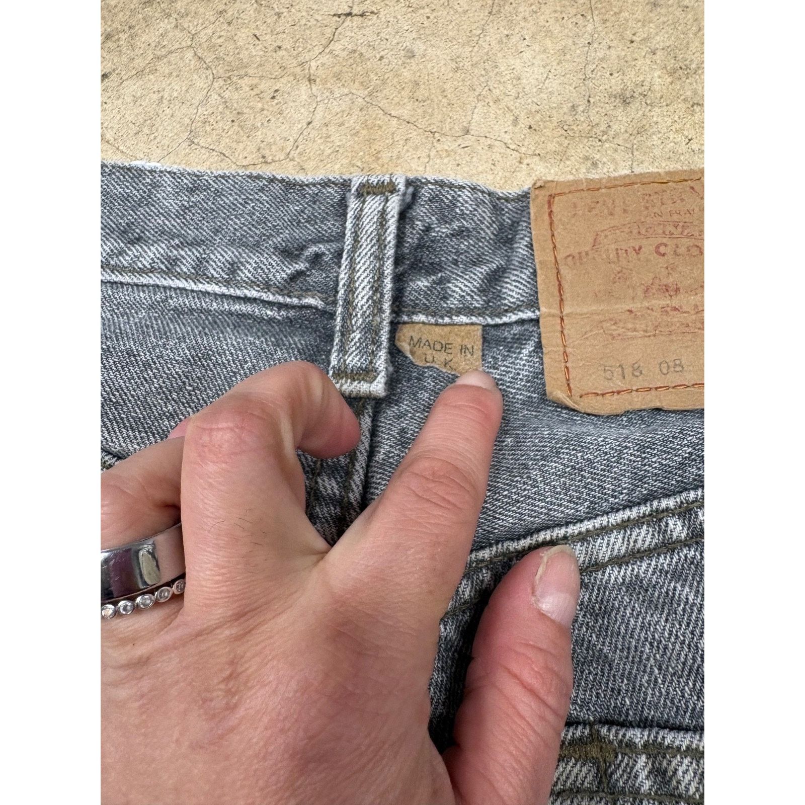 Levi's VTG Levi’s 518 Gray Dark Wash 90s Straight Jeans UK Made Size US 30 / EU 46 - 13 Thumbnail