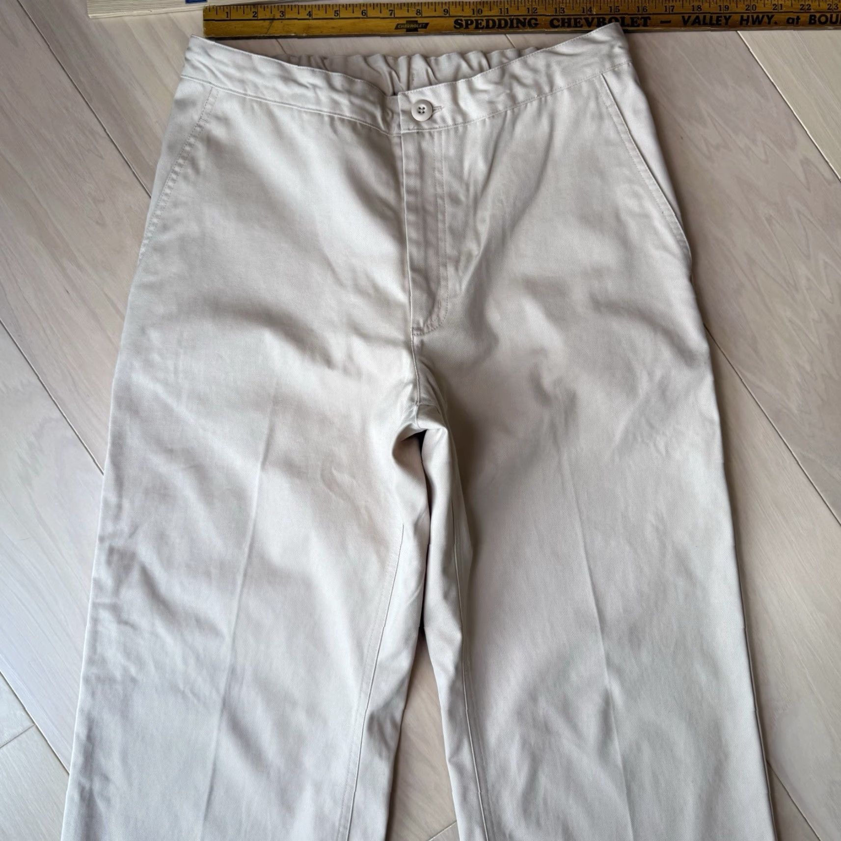 Jordan Brand Air Jordan J Balvin Woven Trousers Medium Beige Cargo Wide-Leg Men’s Pants 5-Pocket Inseam 31 in Classic USA Logo Spring Summer Fall Winter Styles Size US 31 - 3 Thumbnail