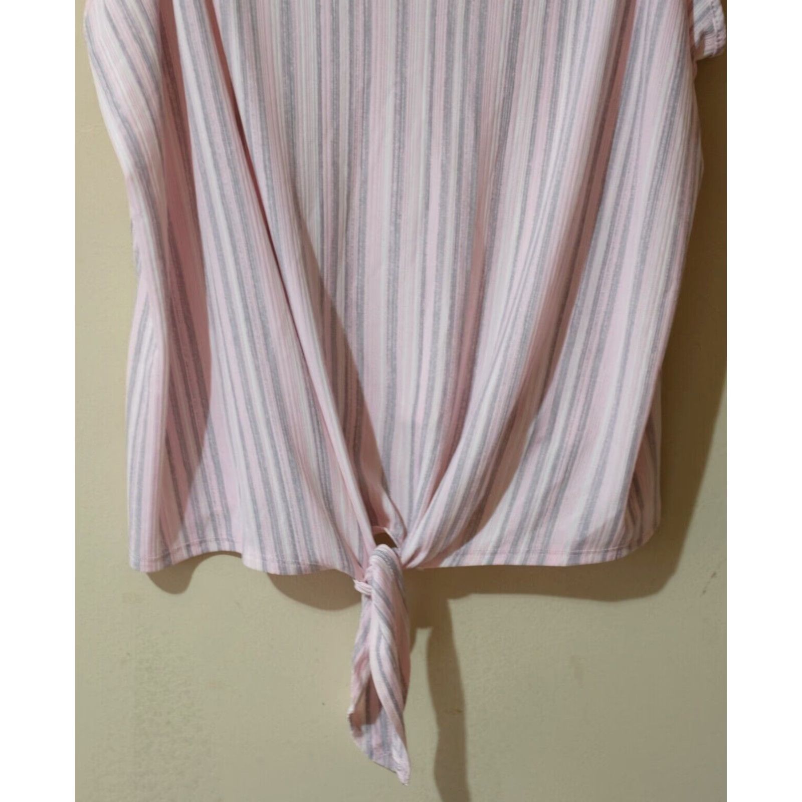 Vintage **Secret Treasures Pink Women's 2X Tank Shorts Lounge Pajama Set** User: **Secret Treasures Pink Women's 2X Tank & Shorts Lounge Set** Size 40" / US 18 - 4 Thumbnail