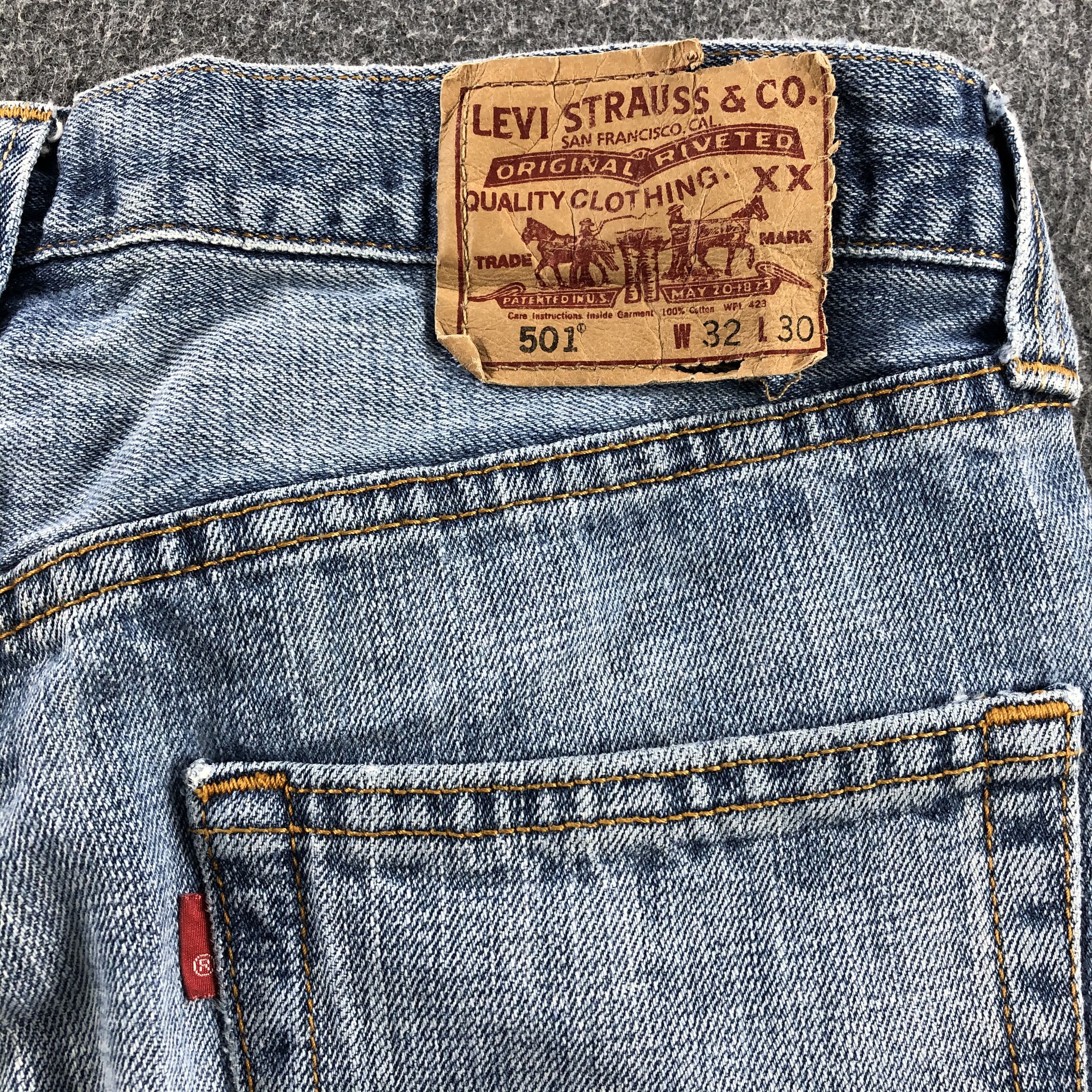 Levi's Vintage Light Wash Levis 501 Jeans- J1317 Size US 32 / EU 48 - 5 Thumbnail
