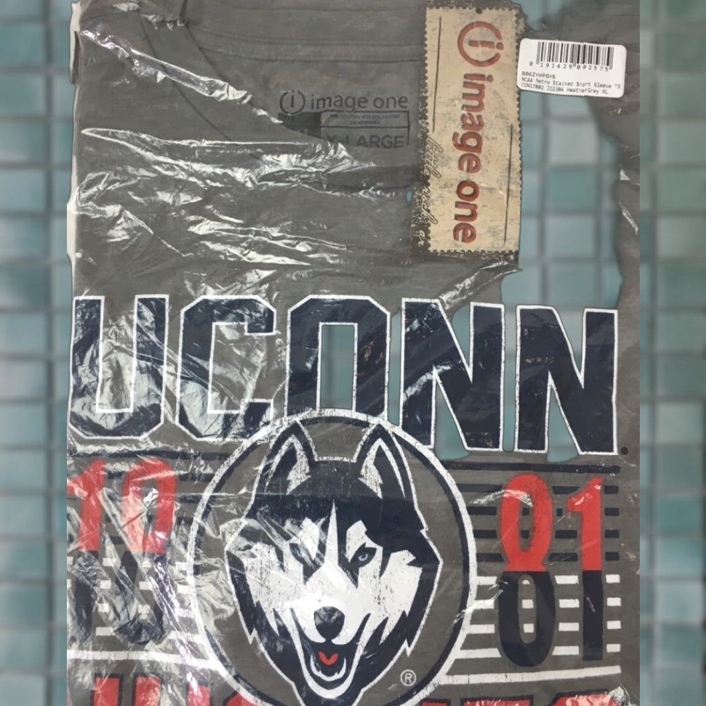 Vintage UCONN HUSKIES NCAA Mens Shirt Large Heather Gray Short Sleeve Image One Size US L / EU 52-54 / 3 - 1 Thumbnail