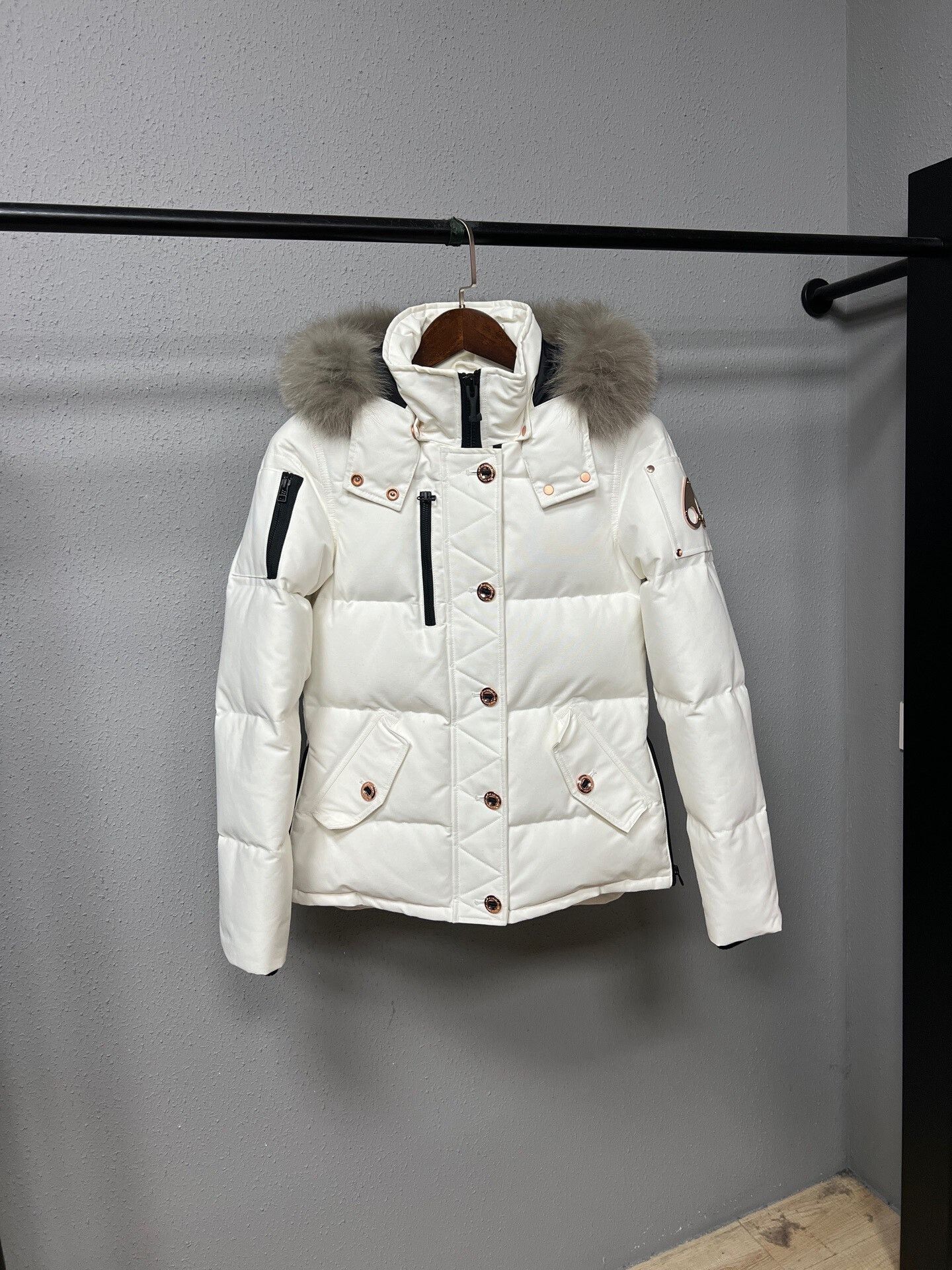Moose Knuckles white moose knuckles puffer jacket with hood Size S / US 4 / IT 40 - 1 Thumbnail