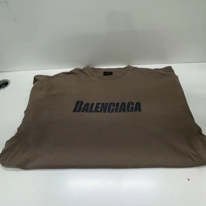 Balenciaga Balenciaga Balenciaga Vintage Logo Graphic TShirt -2507 Size US M / EU 48-50 / 2 - 3 Thumbnail