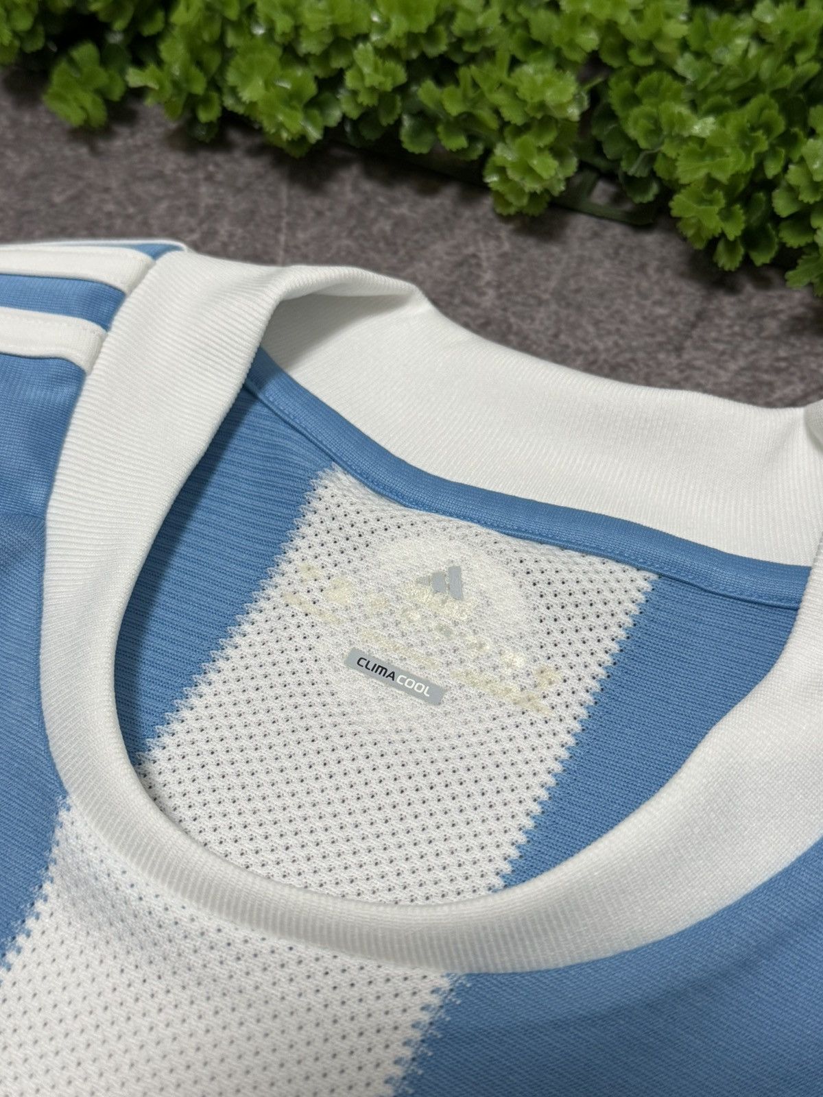 Vintage Adidas Argentina Lionel Messi #10 2010/2011 Soccer Jersey Size US M / EU 48-50 / 2 - 8 Thumbnail