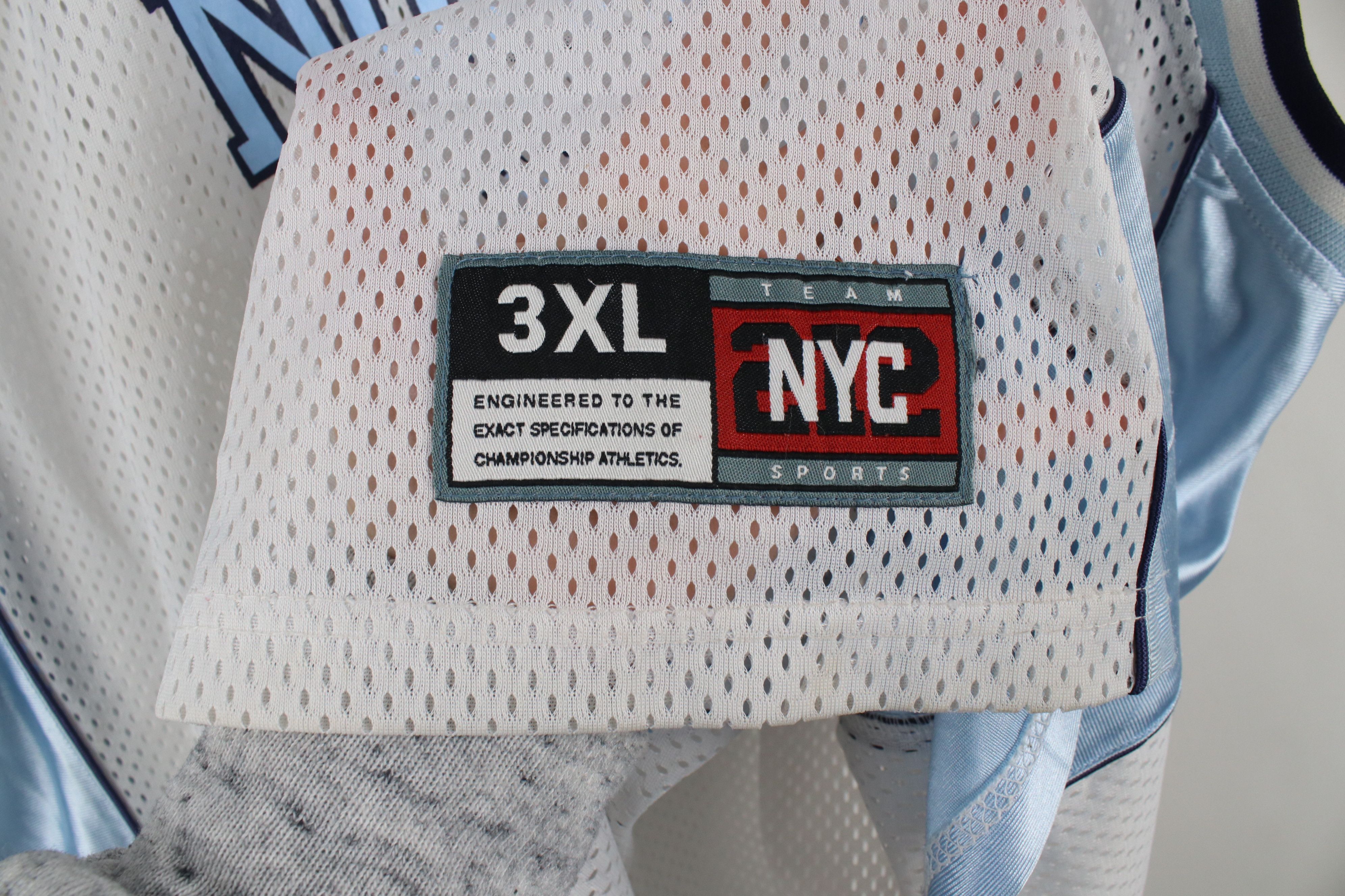 Vintage Vintage 90s Y2K University of North Carolina Basketball #3 Size US XXL / EU 58 / 5 - 5 Thumbnail
