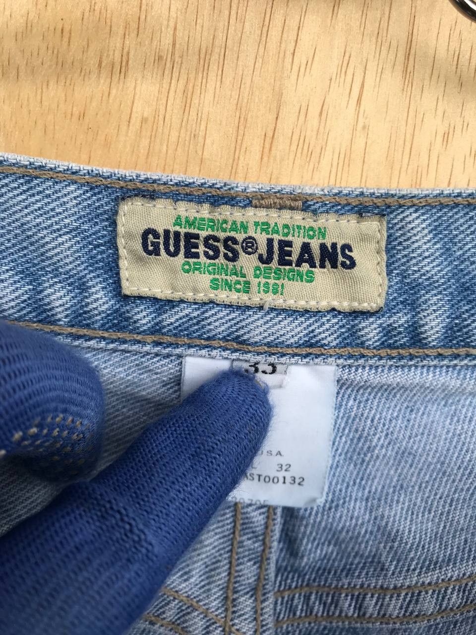 Georges Marciano VINTAGE 90s GUESS Georges Marciano FADED LIGHTWASH DENIM Size US 33 - 2 Thumbnail