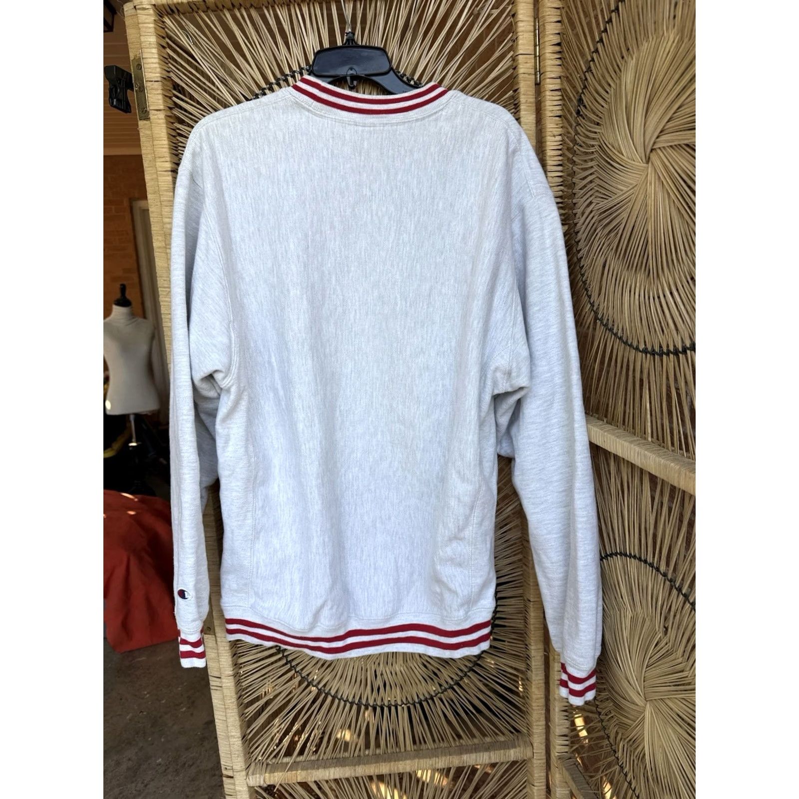 Champion Champion Reverse Weave Sweatshirt Men L White / Cream Graphic Print Sacred Heart University Crew Neck Heavyweight Fleece Vintage-Style Pullover Size US L / EU 52-54 / 3 - 5 Thumbnail
