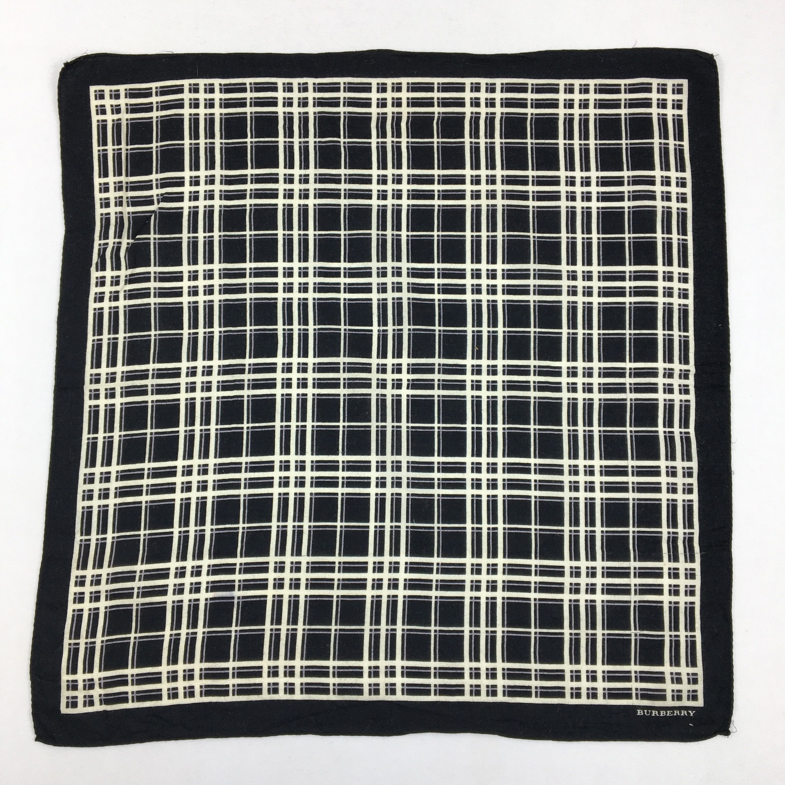 Burberry Burberry Handkerchief Neckerchief Bandana - AC73016 Size ONE SIZE - 2 Thumbnail