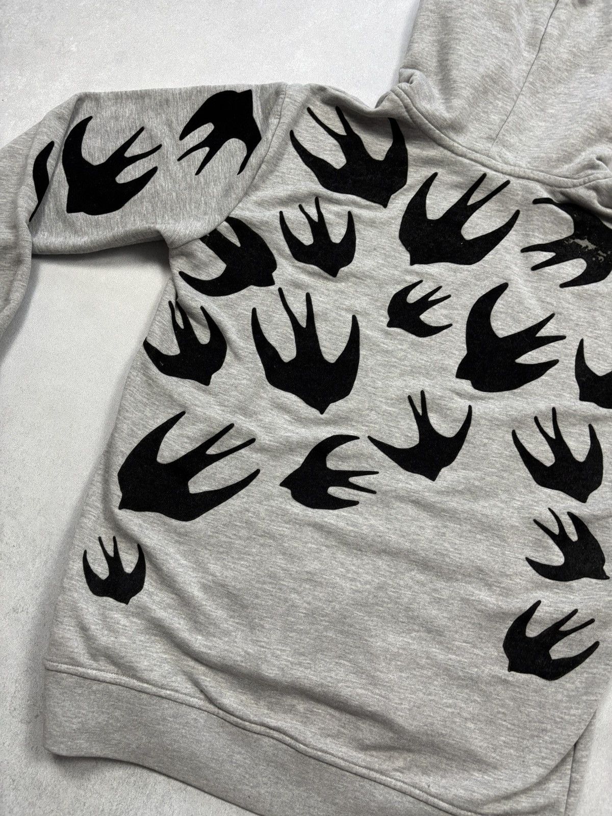 Alexander McQueen Alexander McQueen Velvet Felt Swallow Hoodie McQ Size US M / EU 48-50 / 2 - 15 Thumbnail