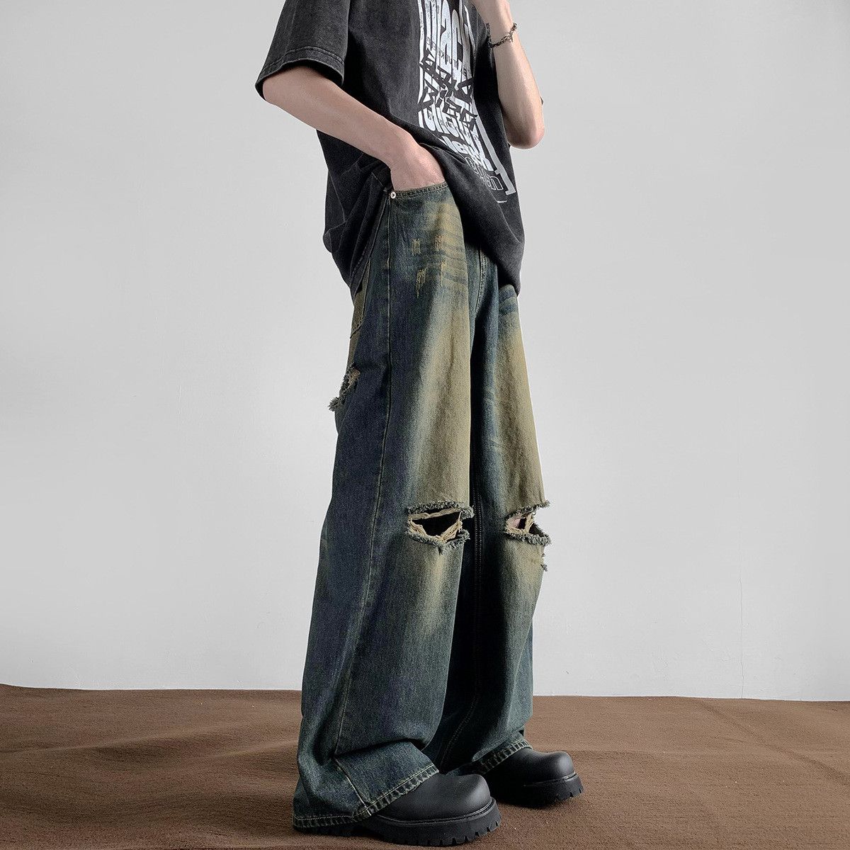 Japanese Brand Men's retro high street loose straight casual ripped jeans Size US 32 / EU 48 - 3 Thumbnail