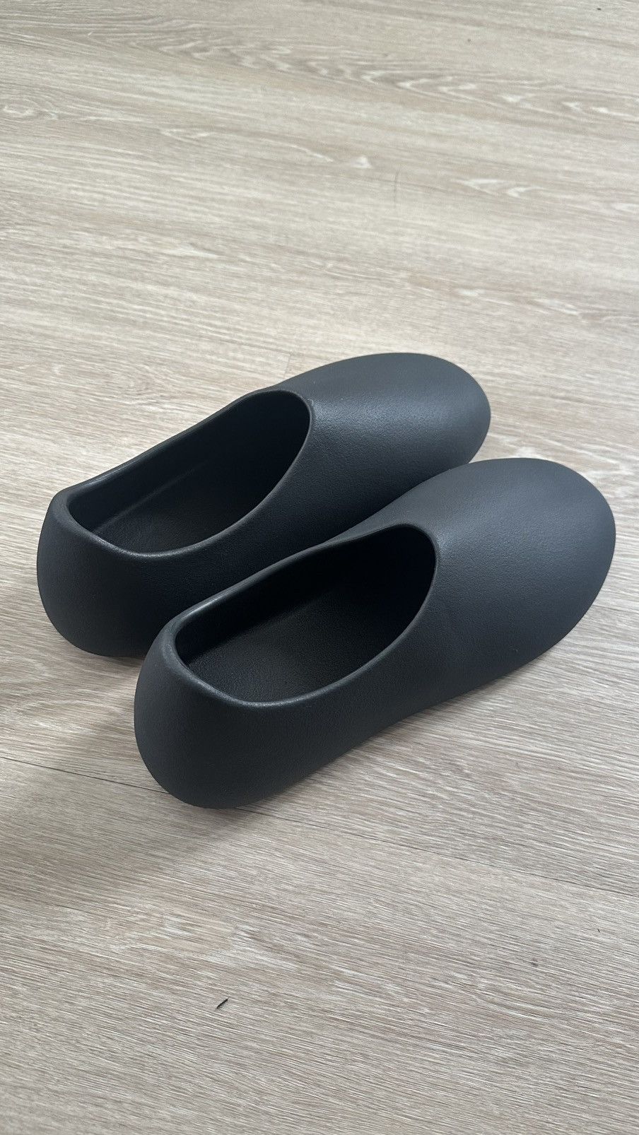Yeezy Yeezy Gosha Slip ons Size 14 Size US 14 / EU 47 - 3 Thumbnail