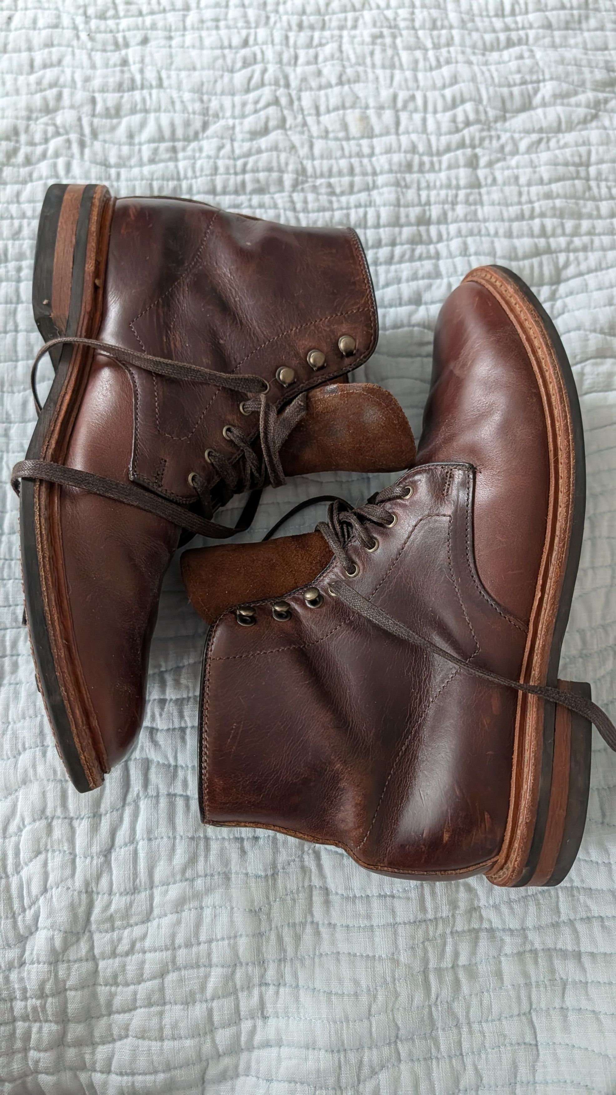 Allen Edmonds Higgins Mills 10.5B by Allen Edmonds - Brown Chromexcel Size US 10.5 / EU 43-44 - 5 Thumbnail