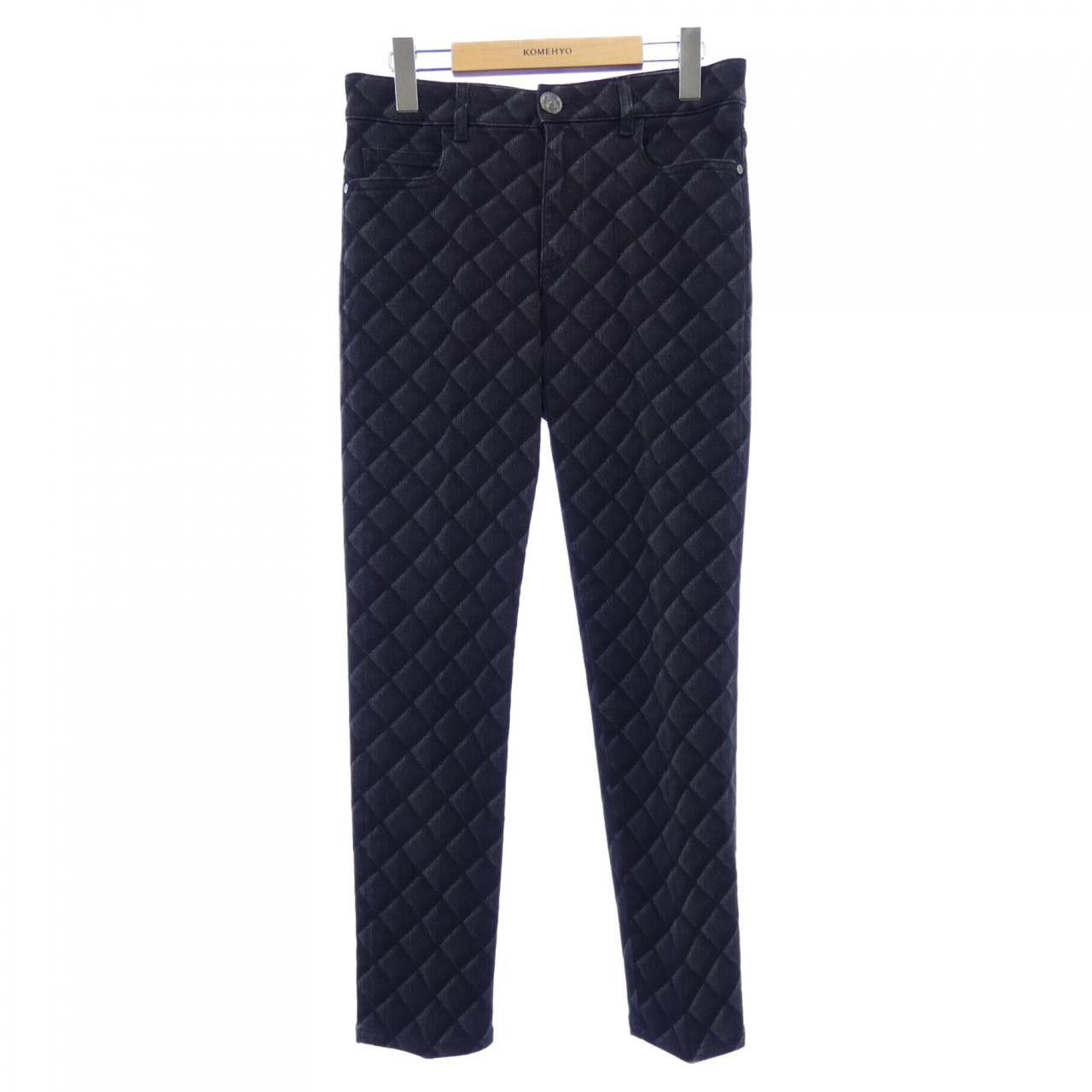 Chanel Chanel Chanel Jeans Textile Jeans P73402V65024 DUTY FREE for USA Size ONE SIZE - 1 Thumbnail