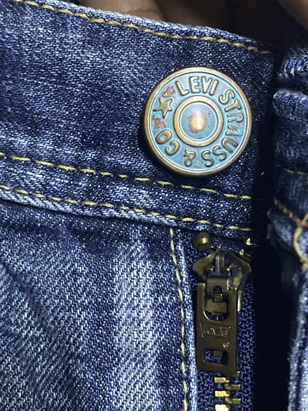 Levi's Vintage Levis Redloop Faded Wash Distressed Flare Jeans Size US 30 / EU 46 - 12 Thumbnail