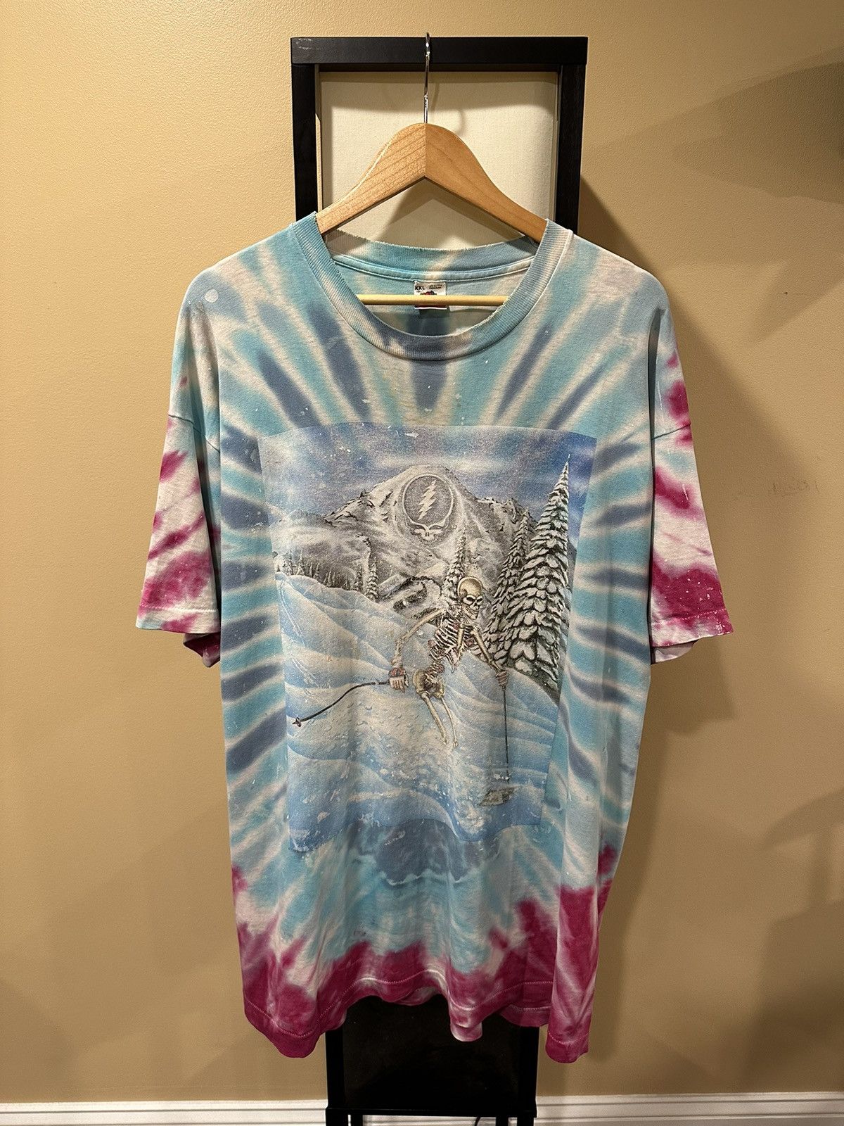 Band Tees Vintage Grateful Dead Ski Skeleton Snow Tie Dye 1990s Tee Size US XXL / EU 58 / 5 - 1 Thumbnail