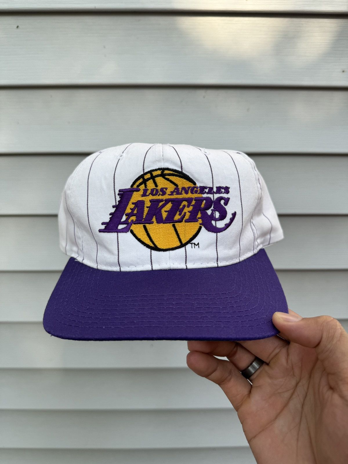 NBA × Starter × Vintage Vintage Los Angeles Lakers Starter Snapback NBA Sports Hat Size ONE SIZE - 1 Thumbnail