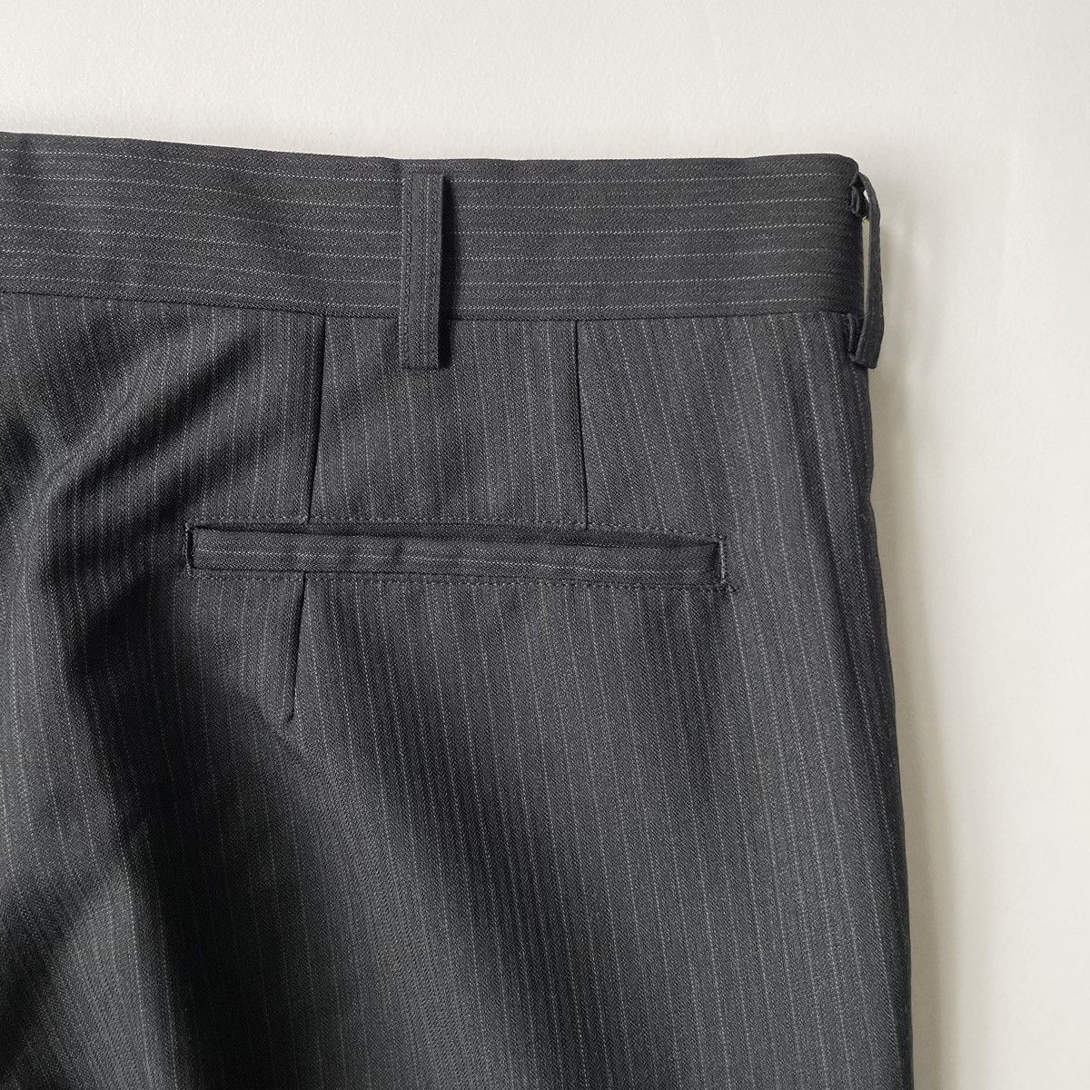 Comme des Garcons A/W 11 Dark Grey Pinstripe Wool Trousers Size US 34 / EU 50 - 13 Thumbnail