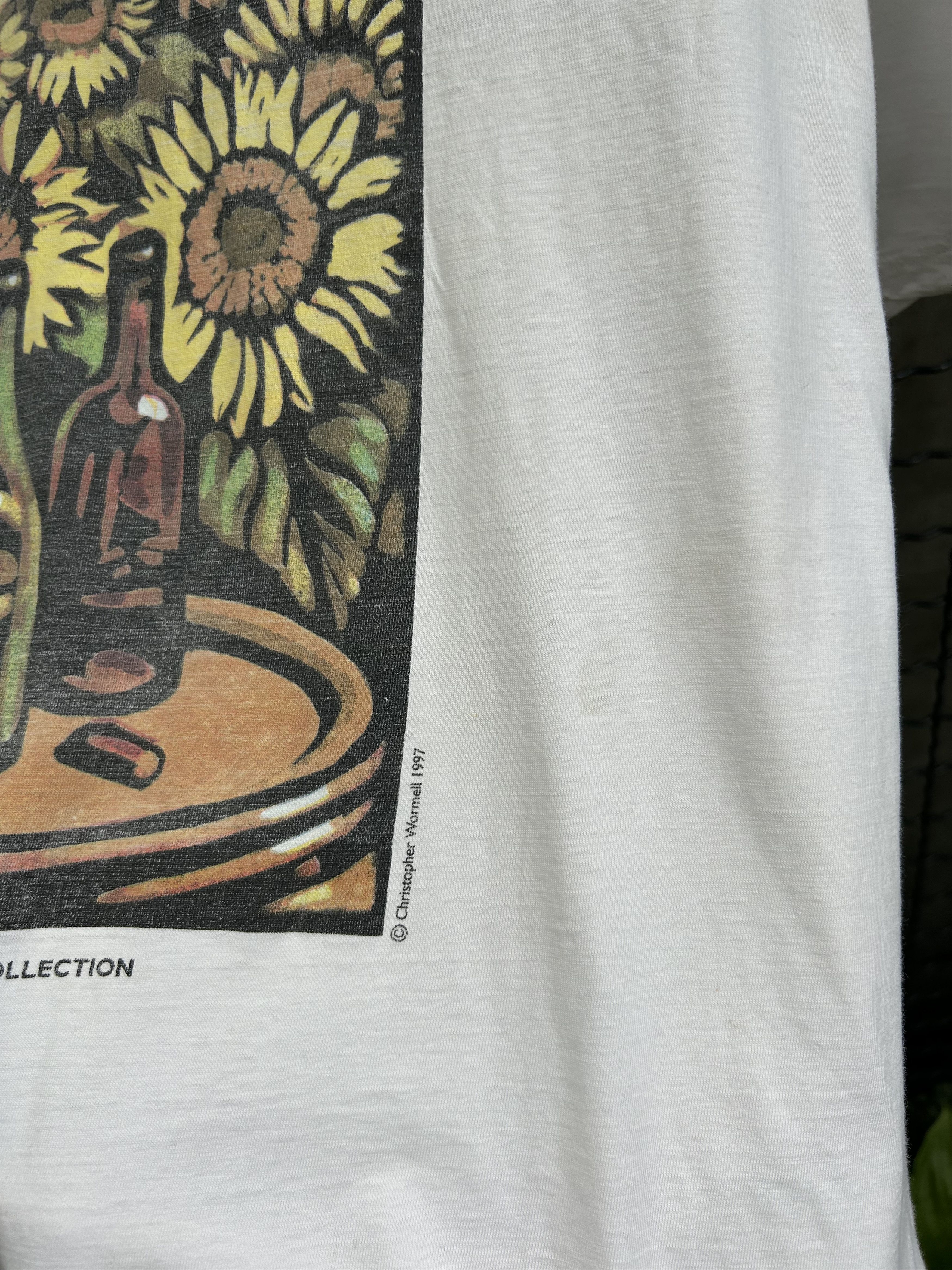 Vintage Vintage 1997 Christopher Wormell Wine and Sunflowers Art Tee Size US L / EU 52-54 / 3 - 4 Thumbnail