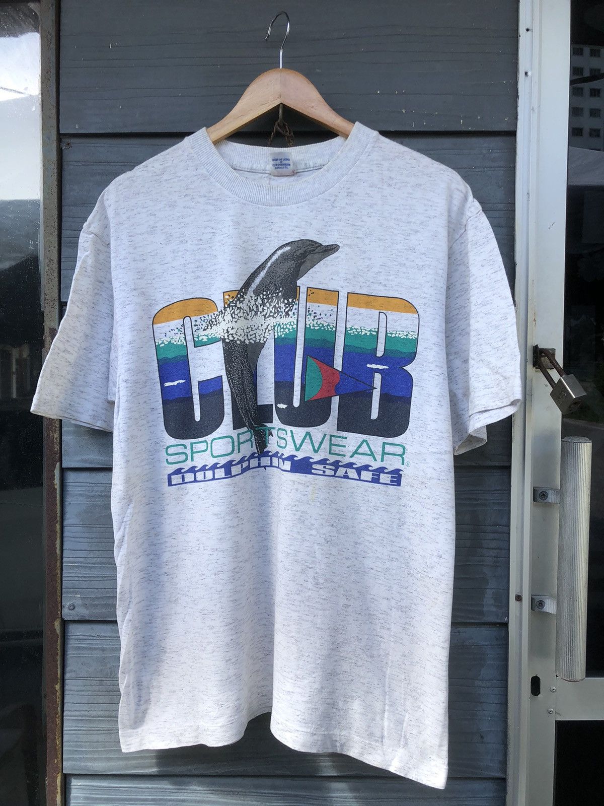 Japanese Brand × Vintage RARE Vintage 80s Club Sportwear Dolphin Safe Tee Size US L / EU 52-54 / 3 - 1 Thumbnail