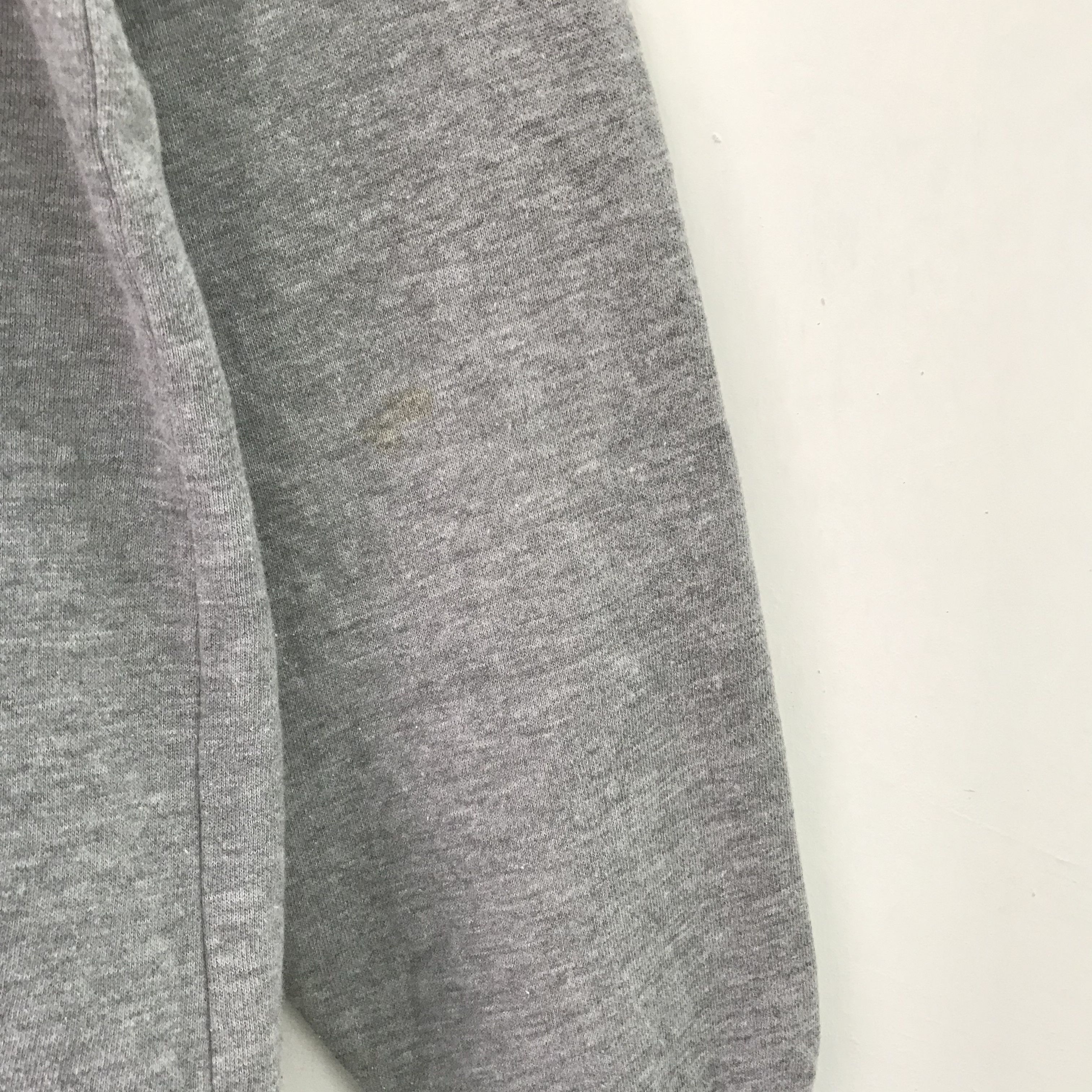 Vintage Vintage University Of Lynchburg Gray Sweatshirt Large - 374 Size US L / EU 52-54 / 3 - 8 Thumbnail