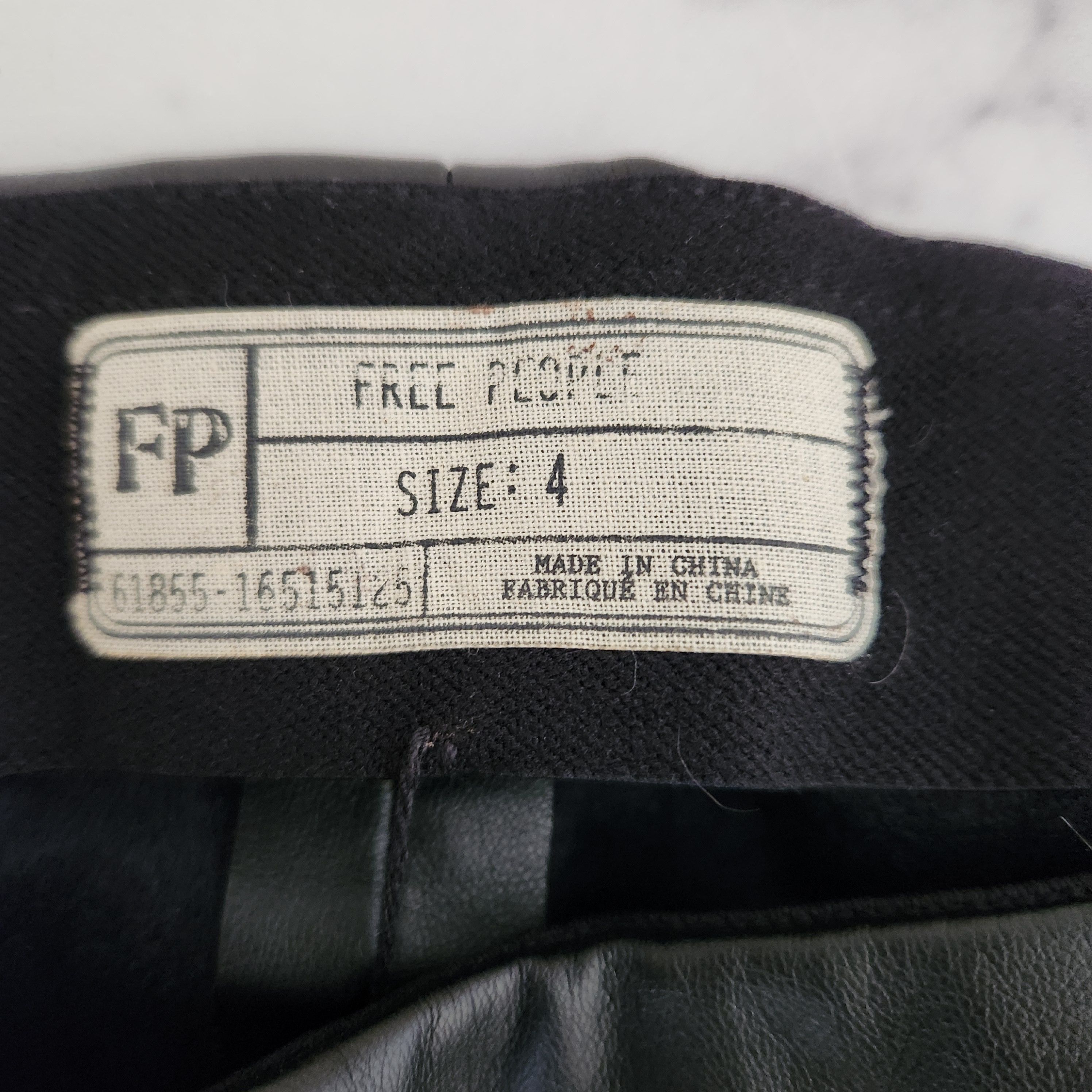 Free People Free people black vegan faux leather skinny zipper bottoms 4 Size 27" / US 4 / IT 40 - 2 Thumbnail