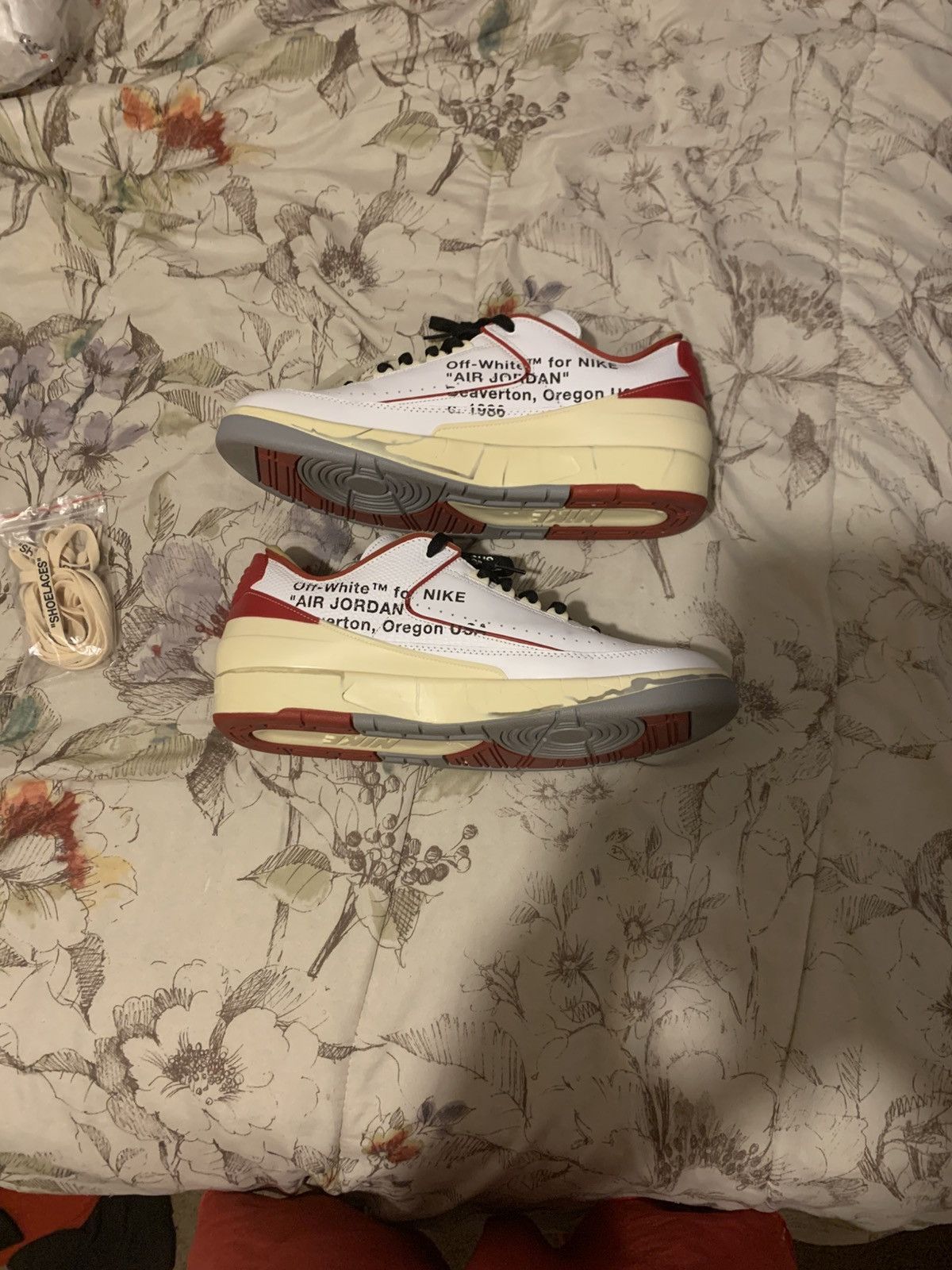 Jordan Brand × Off-White Off White 2s Size US 13 / EU 46 - 2 Thumbnail
