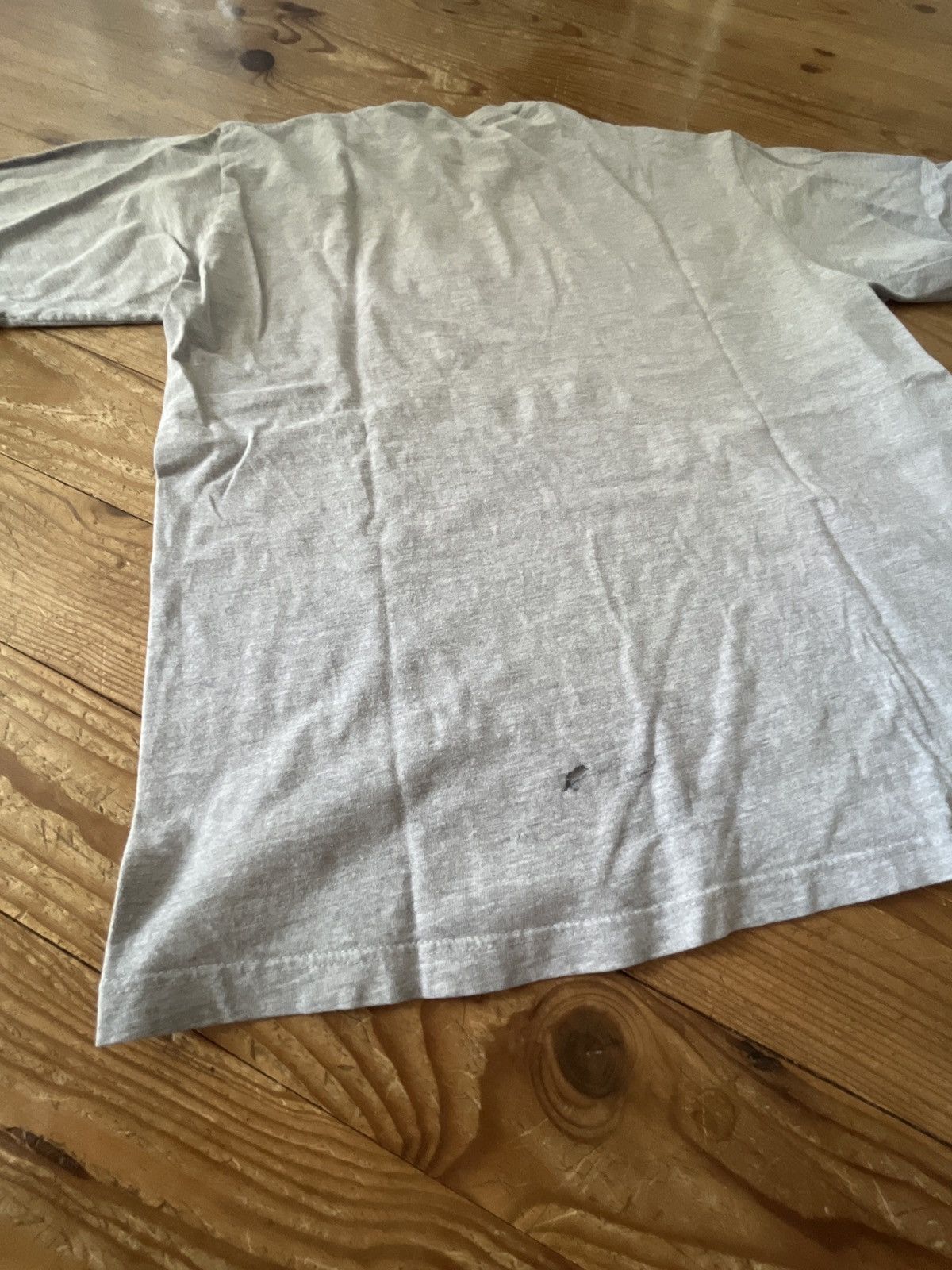 Jerzees United Nations (UN) vintage tee Size US XL / EU 56 / 4 - 7 Thumbnail