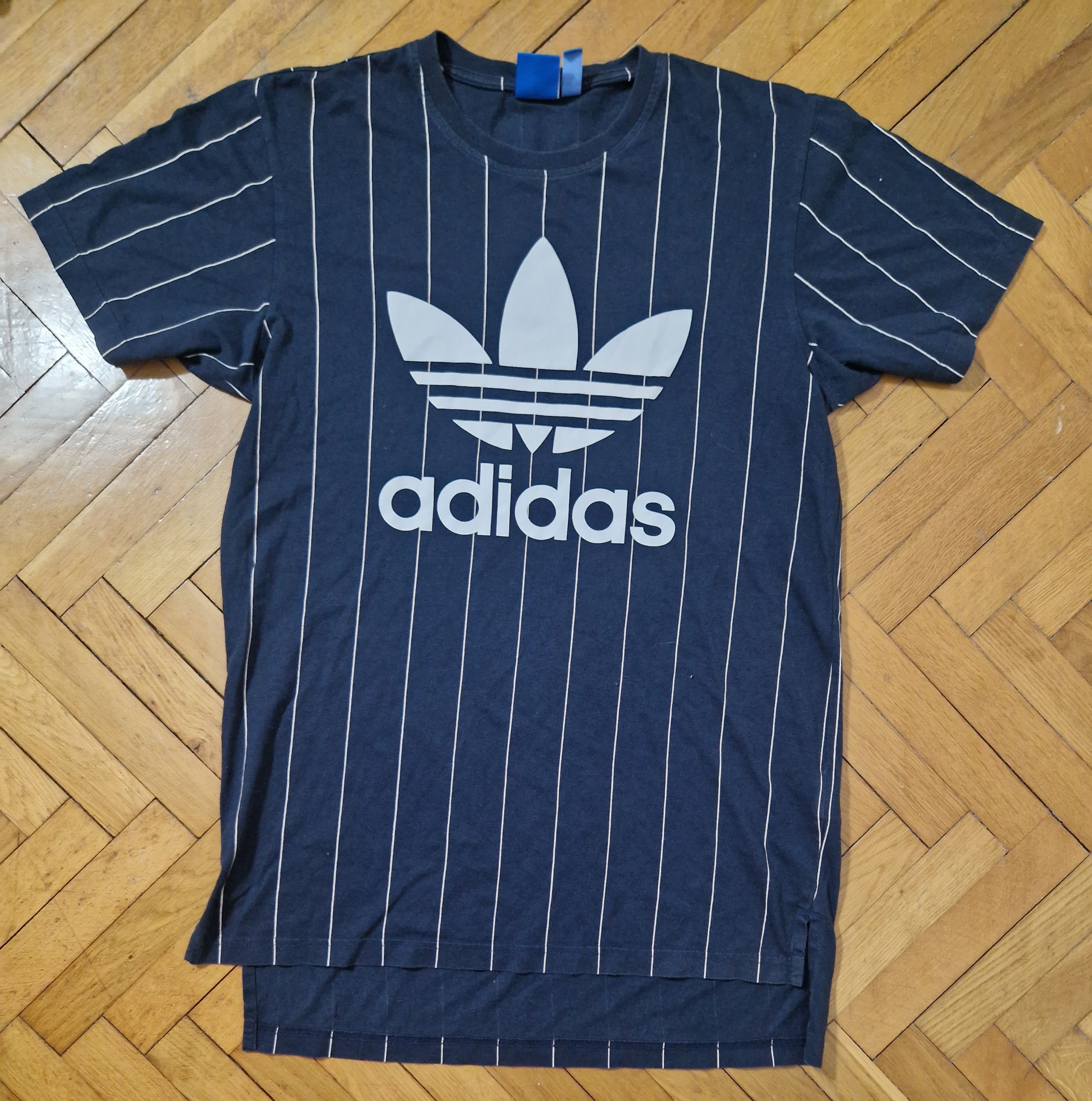 Adidas Adidas stripped tee Size US L / EU 52-54 / 3 - 1 Thumbnail