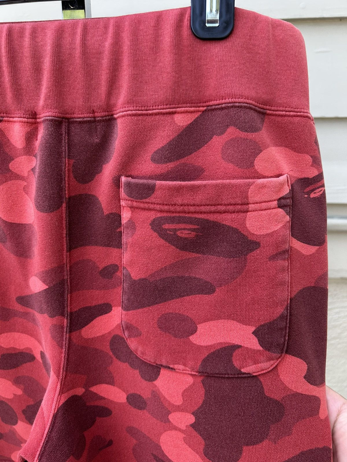Bape Bape red camo shark sweatshorts Size US 32 / EU 48 - 5 Thumbnail