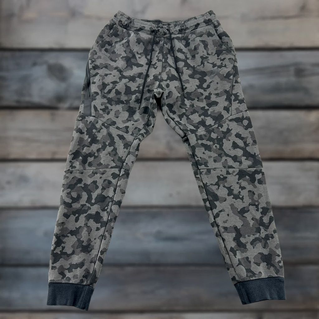 Nike Nike Tech Fleece Pants Mens M Grey Black Camo Jogger Sweat Drawstring Elastic Waist Tapered Inseam 27in Size US 31 - 1 Thumbnail