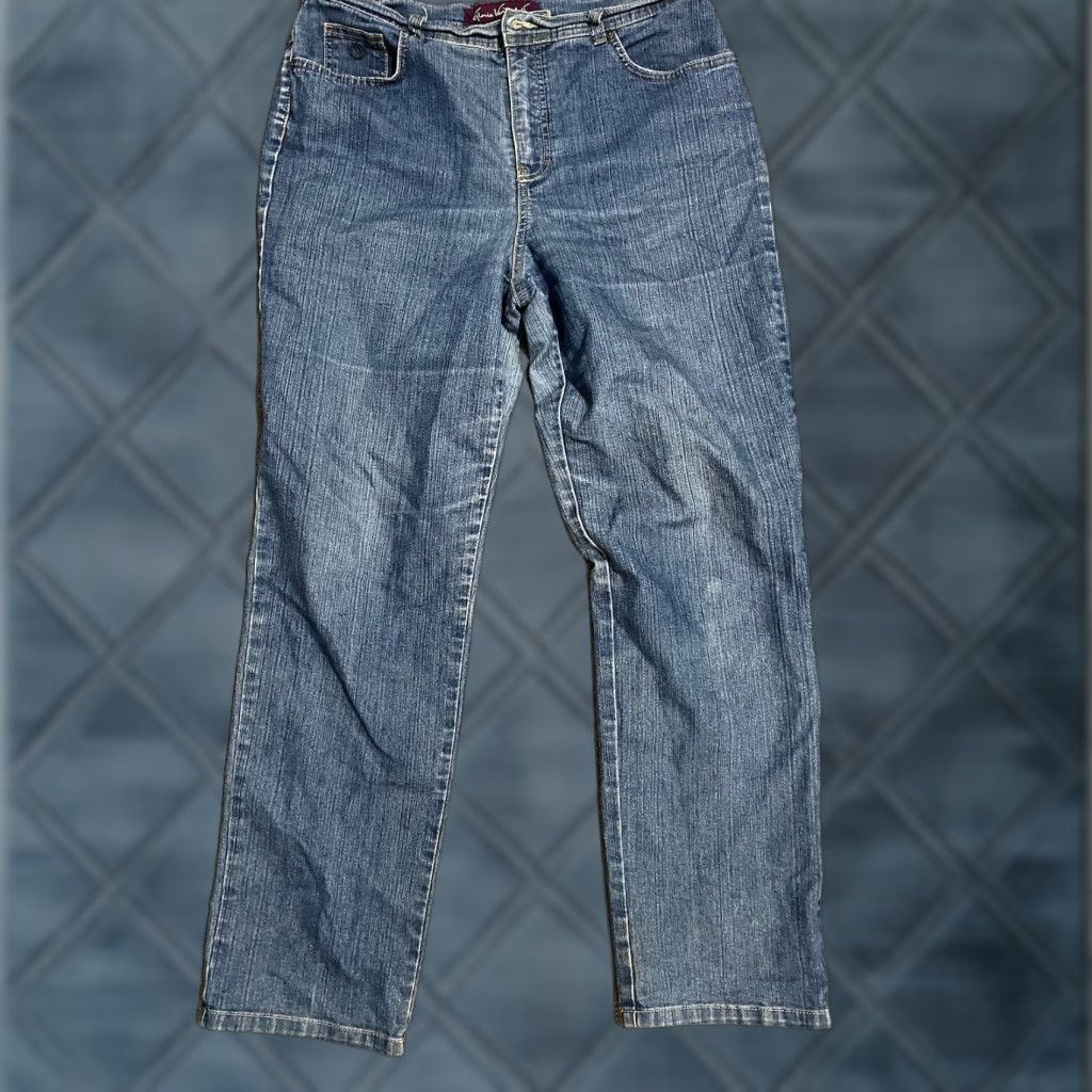 Gloria Vanderbilt Gloria Vanderbilt Jeans Womens 12 Blue Amanda Distresse Straight Denim Jean Ladies 12 Size 34" / US 12 / IT 48 - 1 Thumbnail