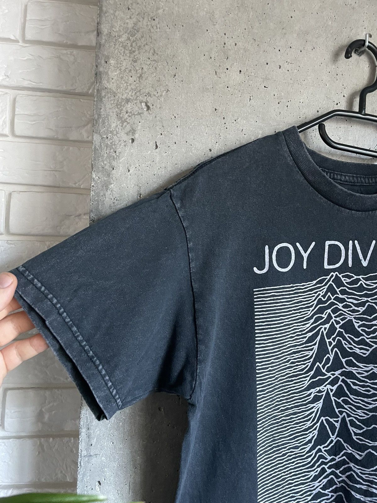 Band Tees VINTAGE FADED JOY DIVISION UNKNOWN PLEASURES AOP TEE Y2k Size US M / EU 48-50 / 2 - 3 Thumbnail