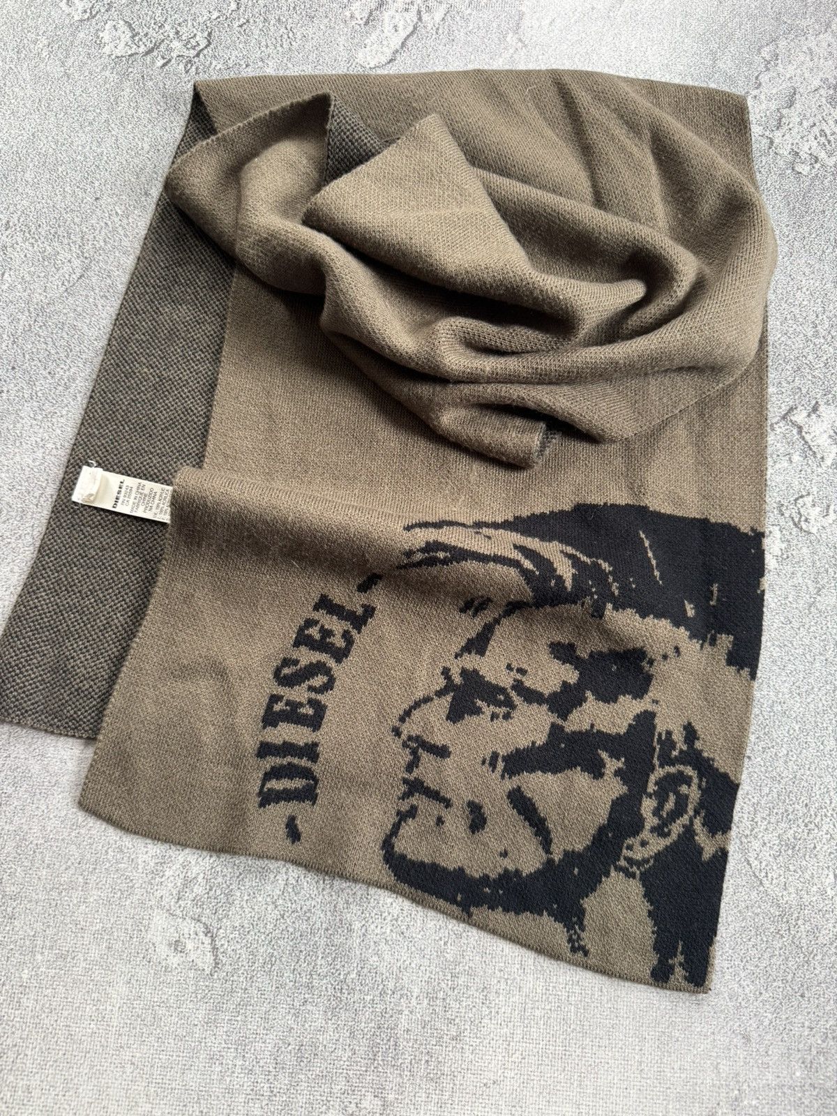 Diesel Diesel big logo scarves scarf 🧣 Avantgarde casual Size ONE SIZE - 2 Thumbnail