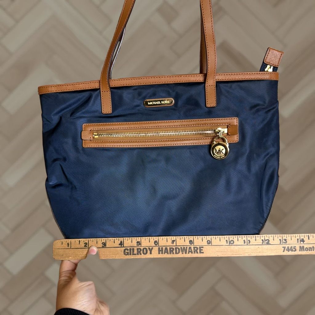 Michael Kors Michael Kors Kempton Nylon Tote Bag Navy Blue Leather Luggage Crossgrain Saffiano Vintage No Size ONE SIZE - 1 Thumbnail