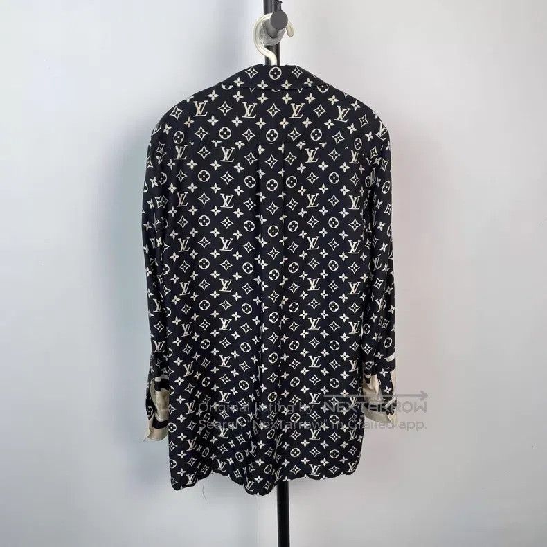 Louis Vuitton Louis Vuitton Classic full print silk shirt Size XXS / US 00 / IT 34 - 7 Thumbnail