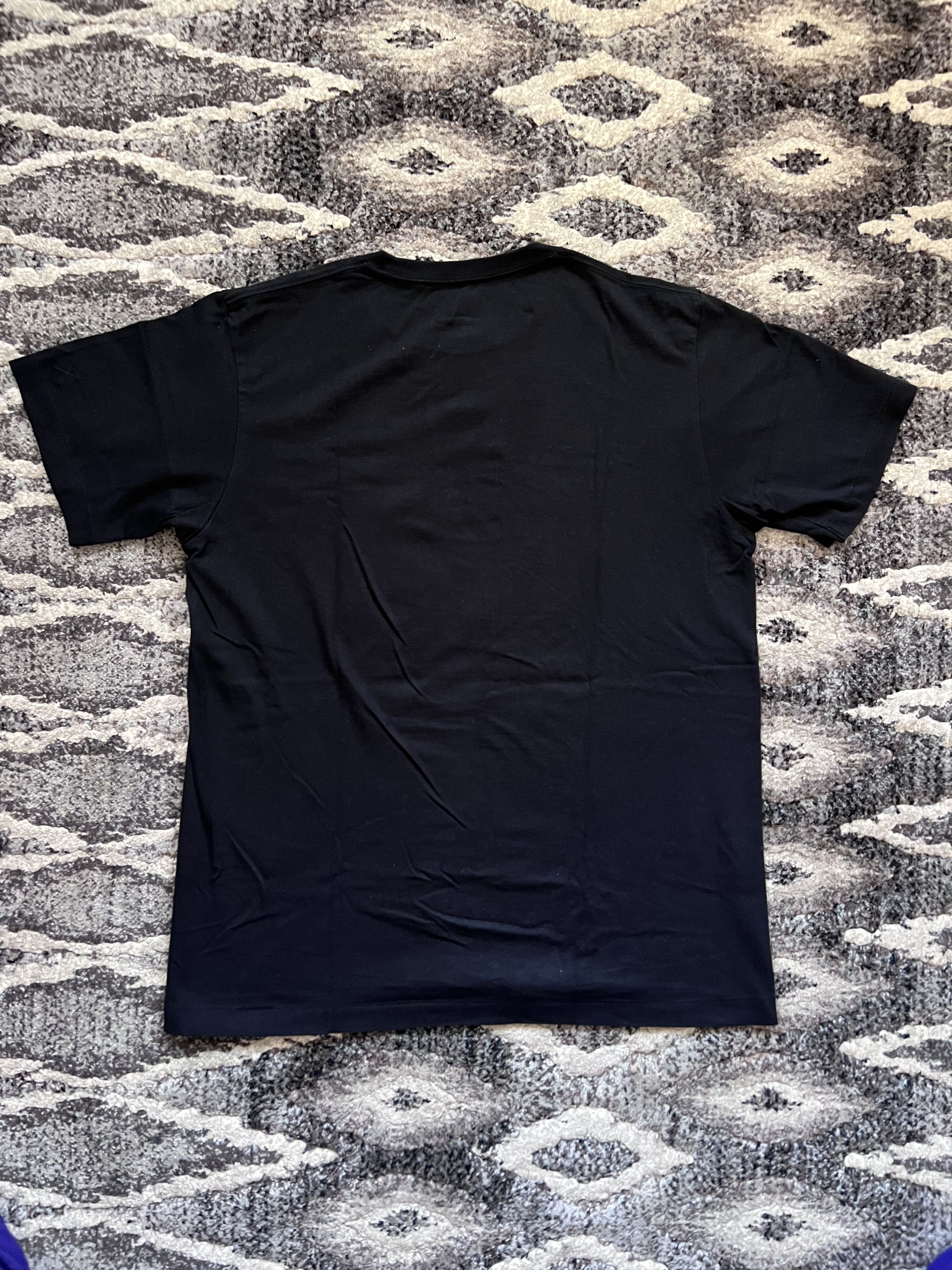 Uniqlo Uniqlo x KAWS T-Shirt in Black Size US M / EU 48-50 / 2 - 2 Thumbnail
